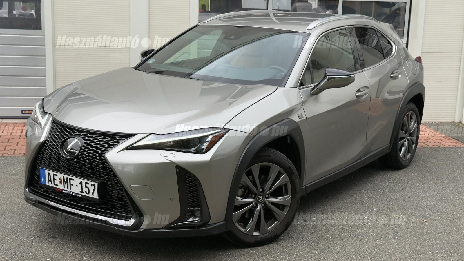 LEXUS UX 2024/3 - 1