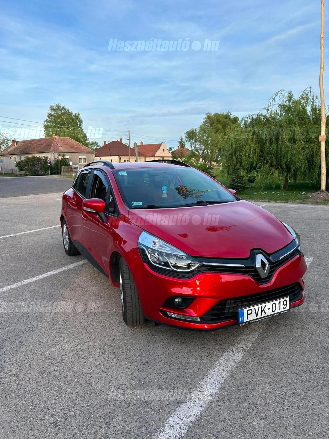 RENAULT CLIO 2018/8 - 1