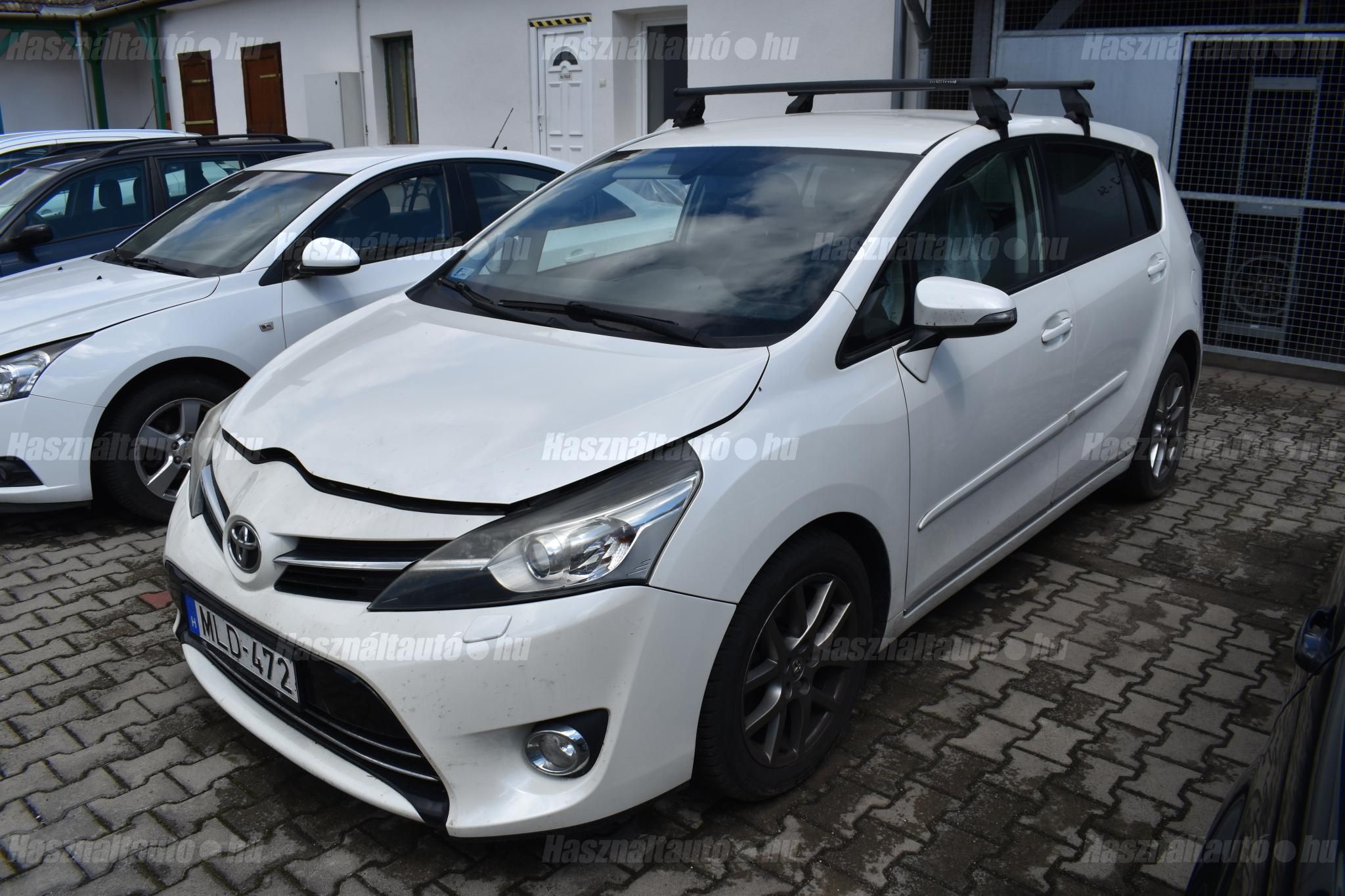 TOYOTA VERSO 2013 - 1