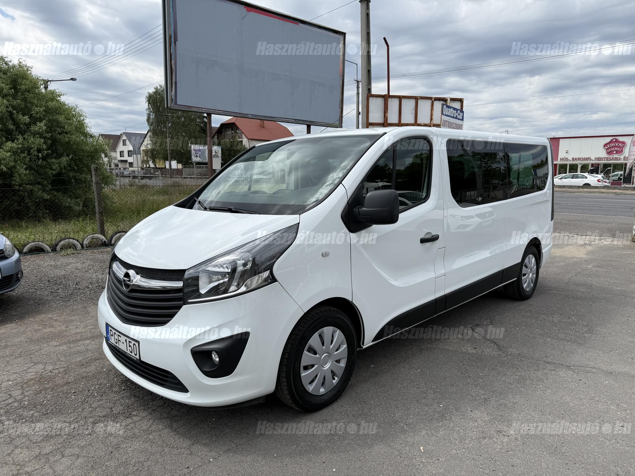 OPEL VIVARO 2017/8 - 1