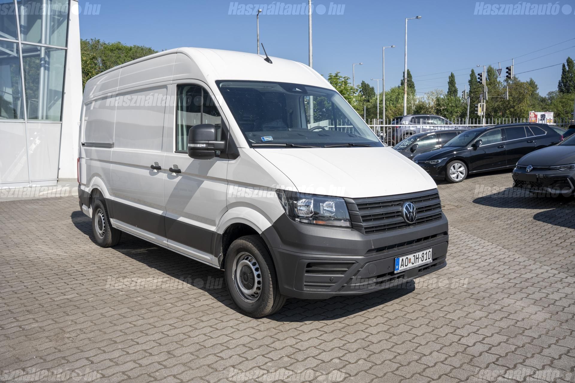 VOLKSWAGEN CRAFTER 2025/12 - 1