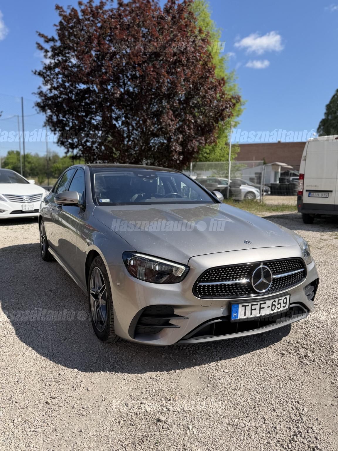 MERCEDES-BENZ E 300 2022/4 - 1