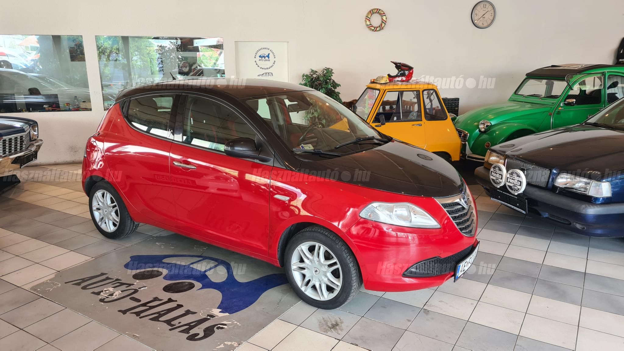 LANCIA YPSILON 2012/2 - 1