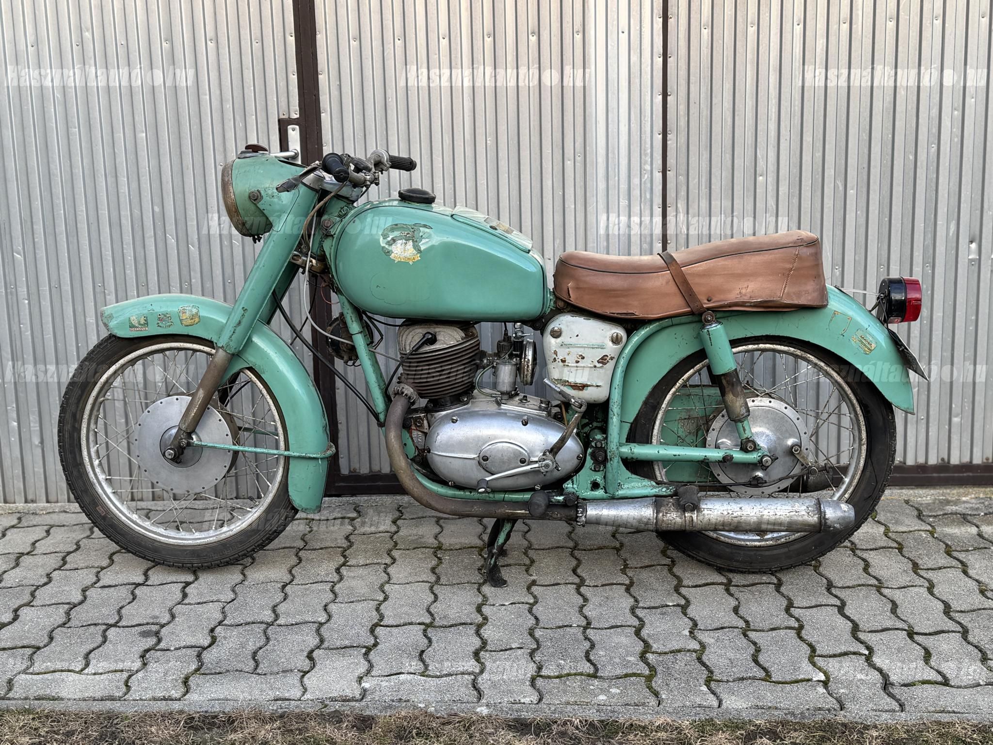 PANNONIA TLT 1956/8 - 1