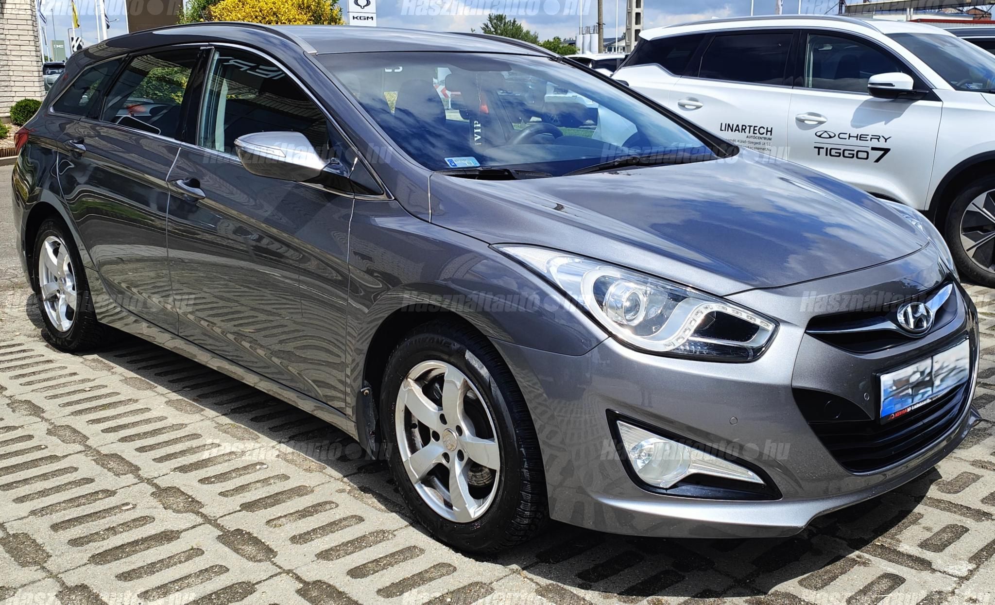 HYUNDAI I40 2012/11 - 1