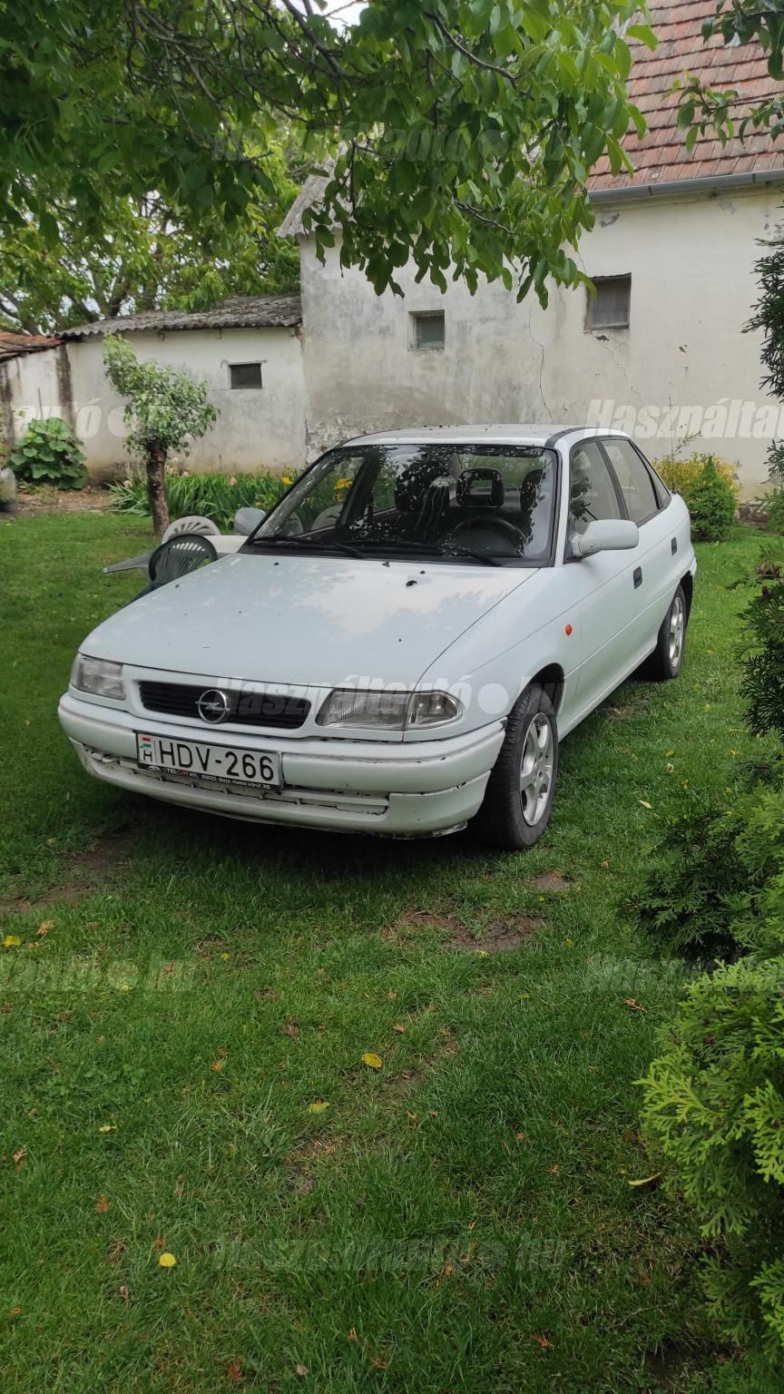 OPEL ASTRA F 2000/2 - 1
