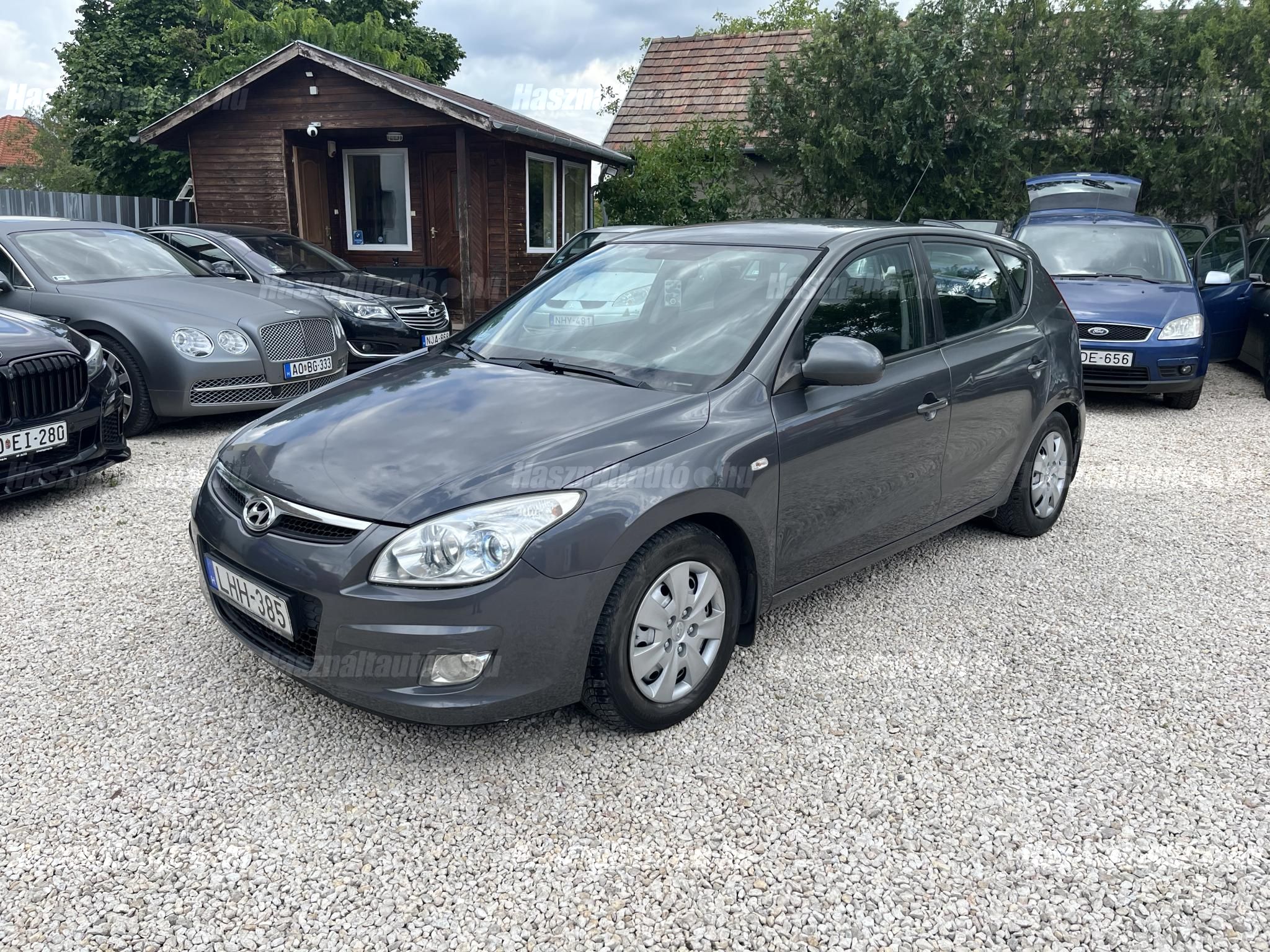 HYUNDAI I30 2009/3 - 1