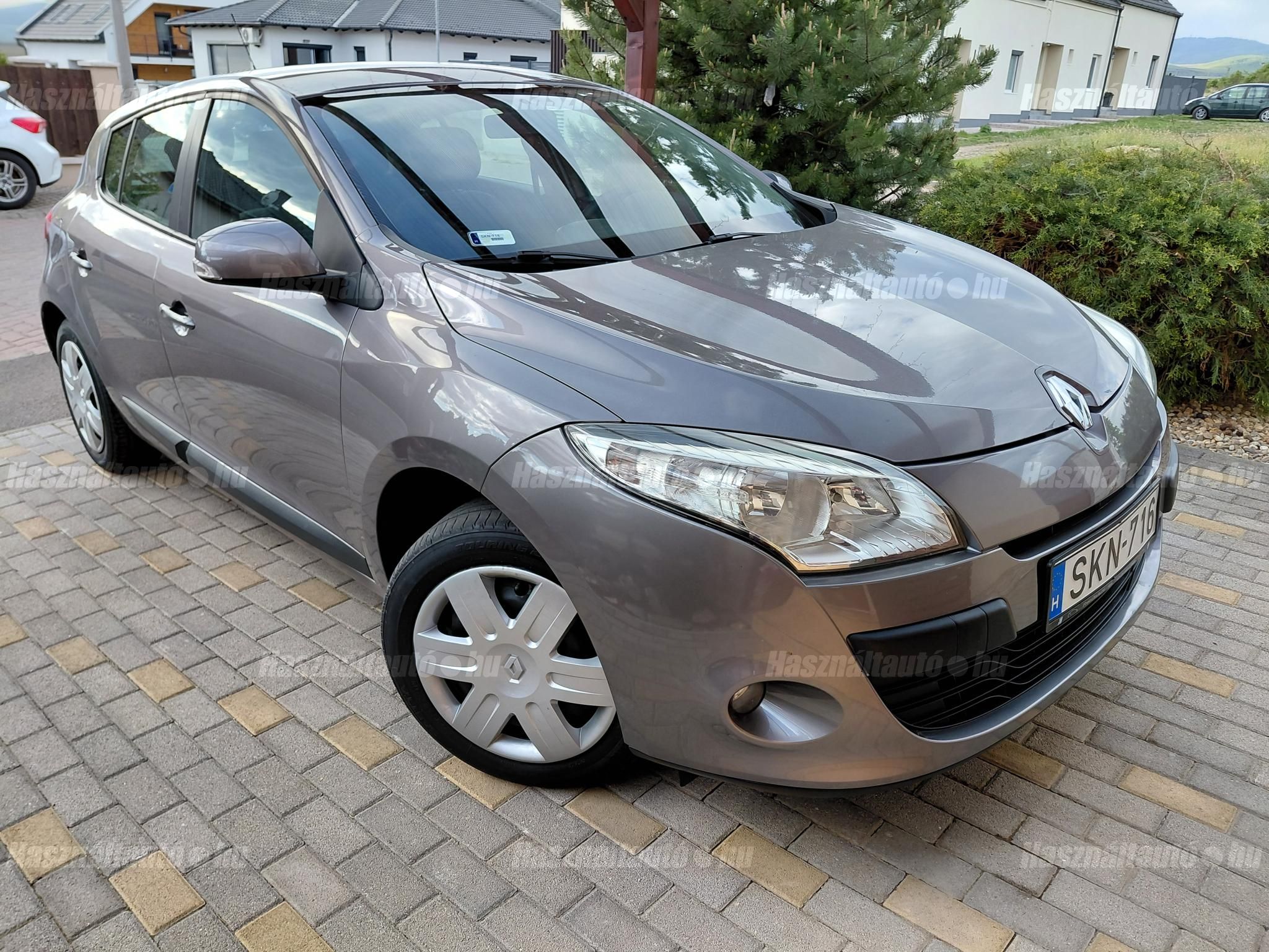 RENAULT MEGANE 2010/1 - 1