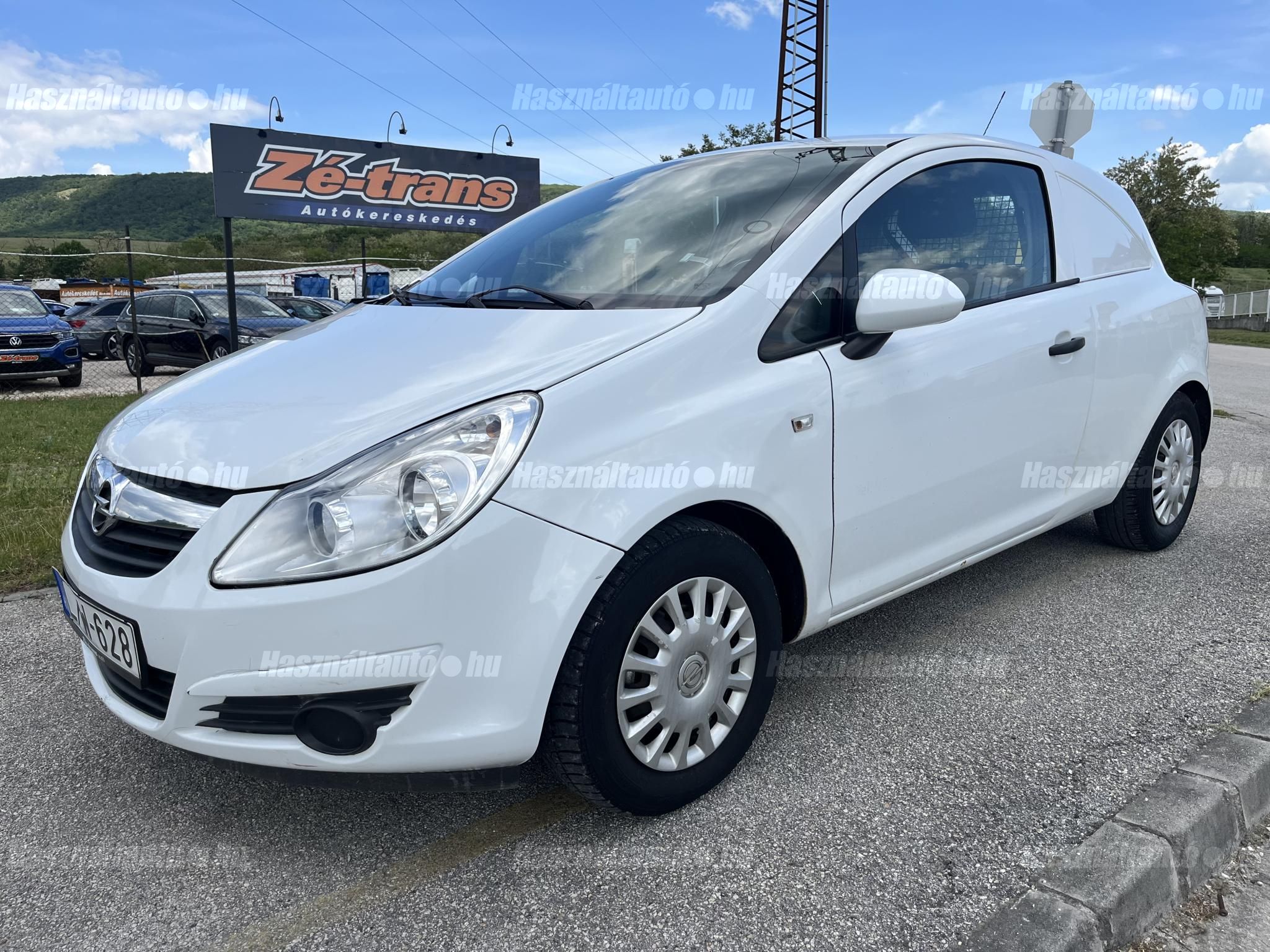 OPEL CORSA D 2010/3 - 1