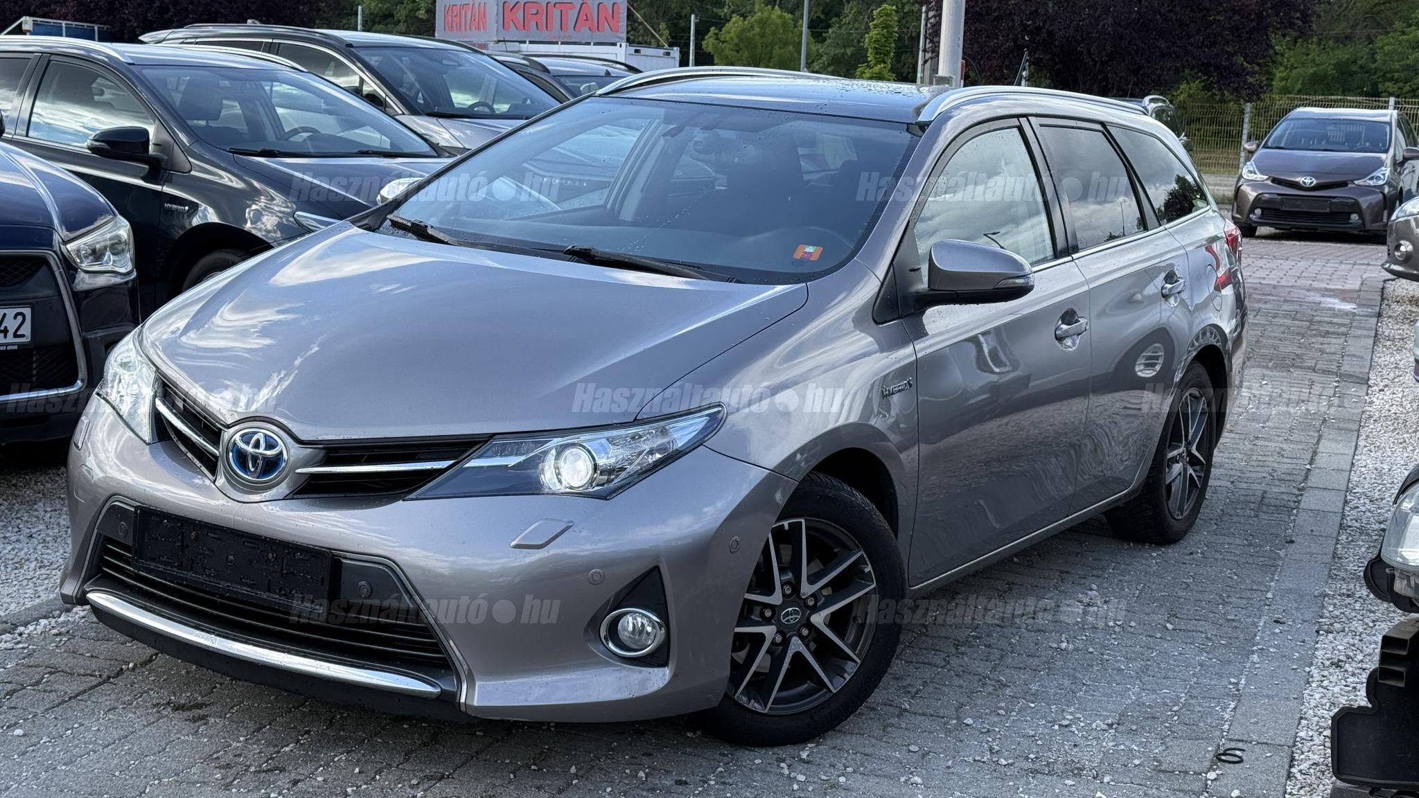 TOYOTA AURIS 2014/12 - 1