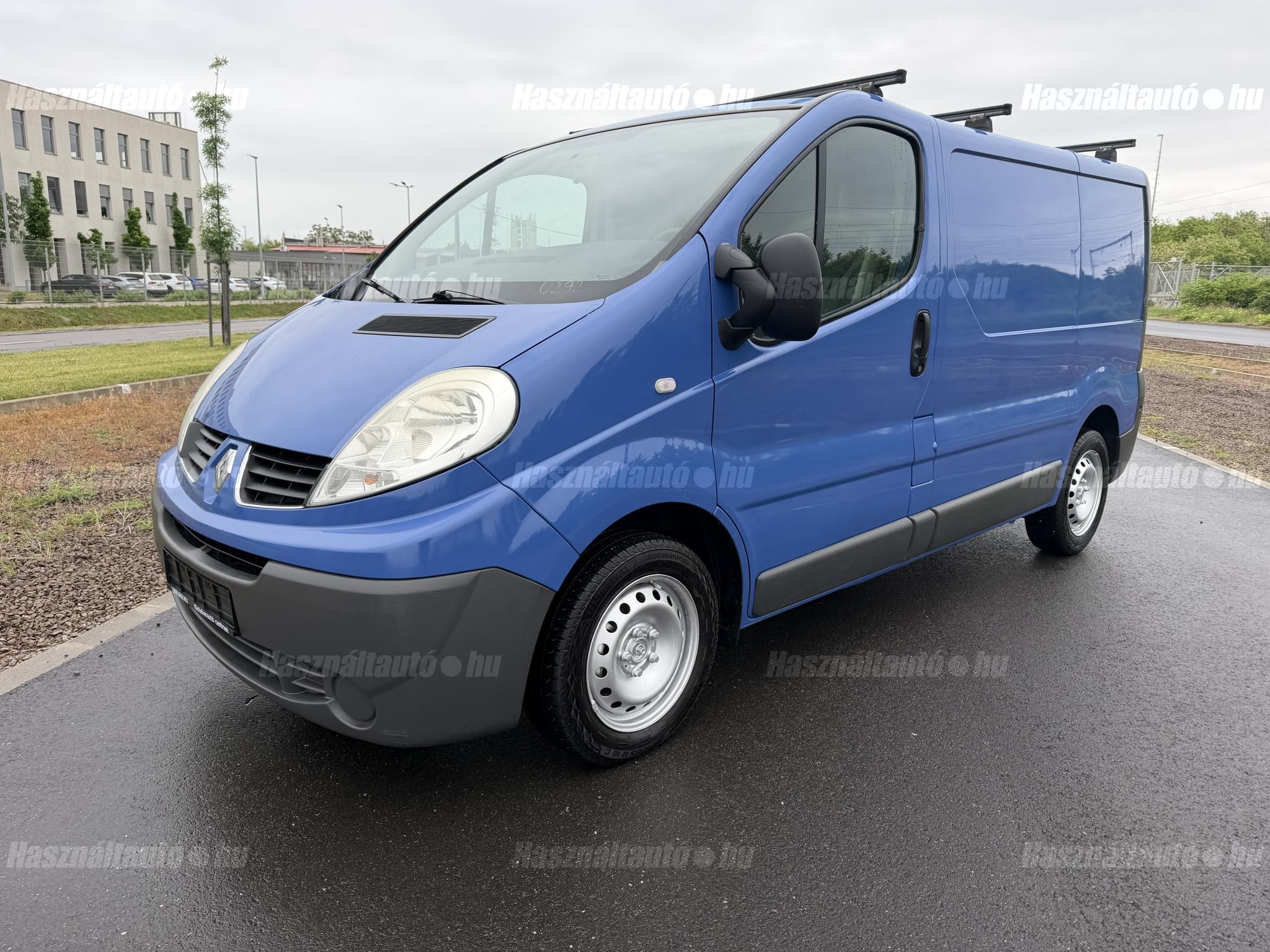 RENAULT TRAFIC 2008/3 - 1