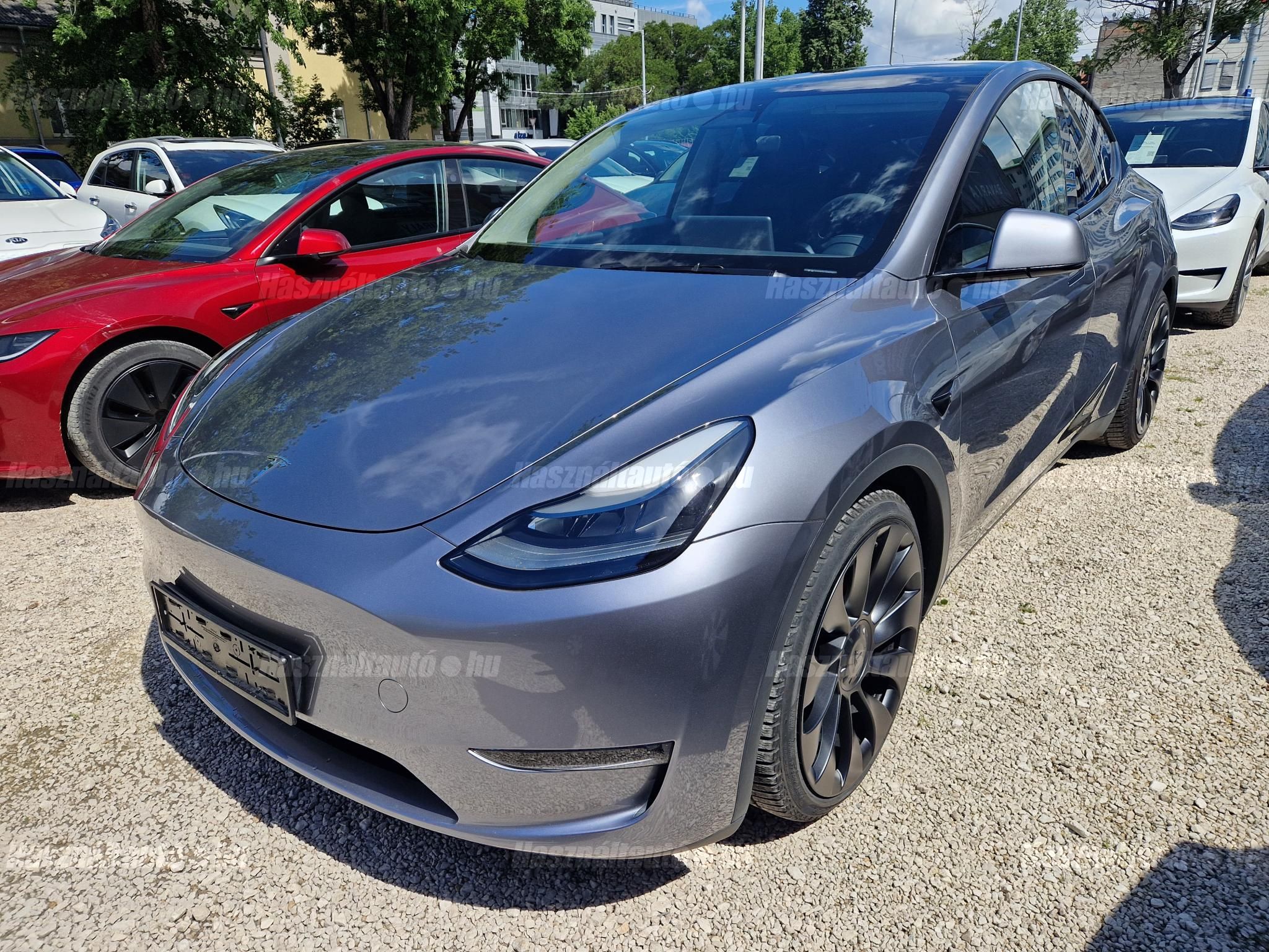 TESLA MODEL Y 2023/9 - 1