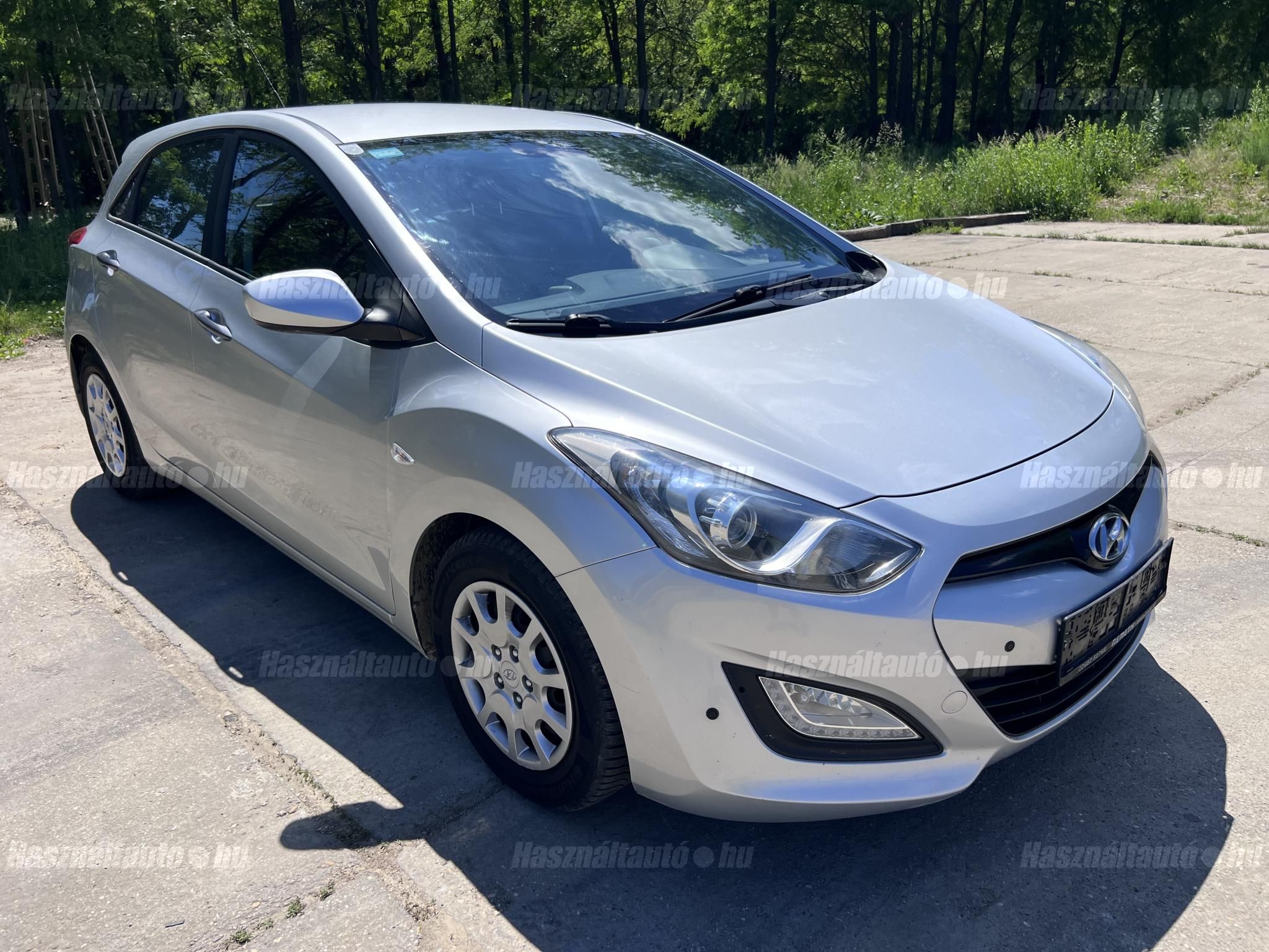 HYUNDAI I30 2013/11 - 1