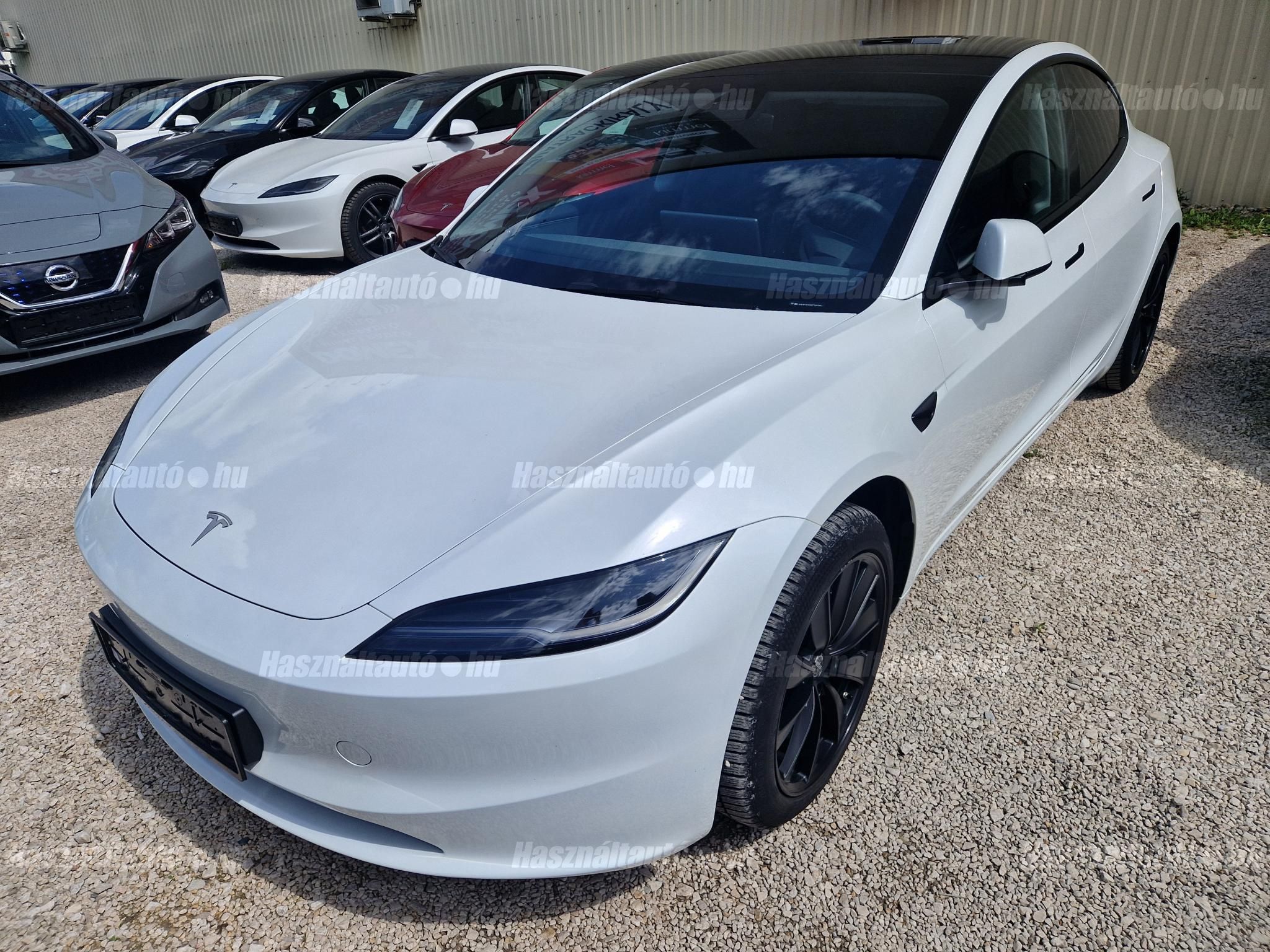 TESLA MODEL 3 2024/9 - 1