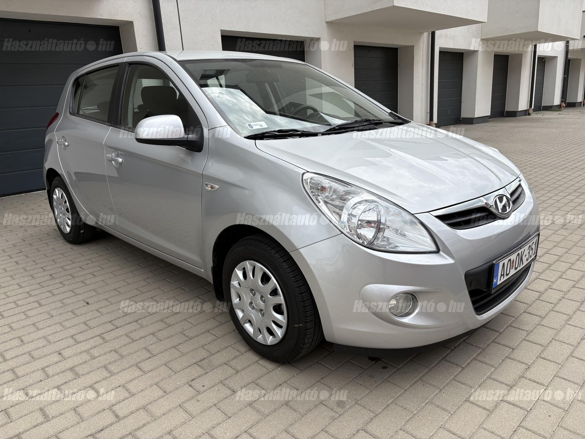 HYUNDAI I20 2012/4 - 1