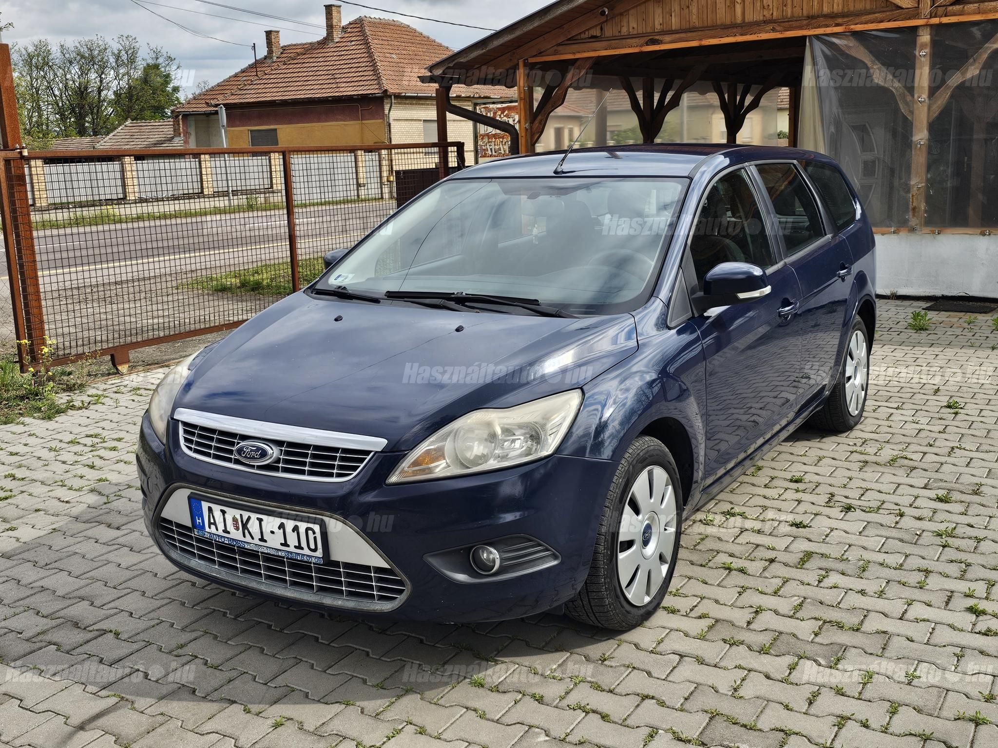 FORD FOCUS 2009/10 - 1
