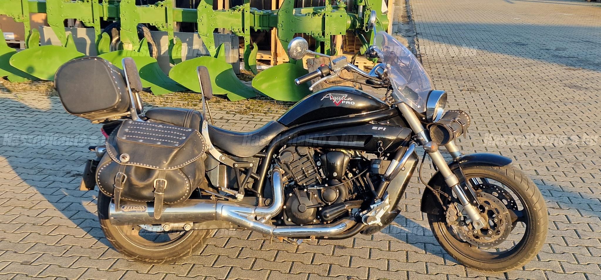HYOSUNG GV 650 2012/12 - 1