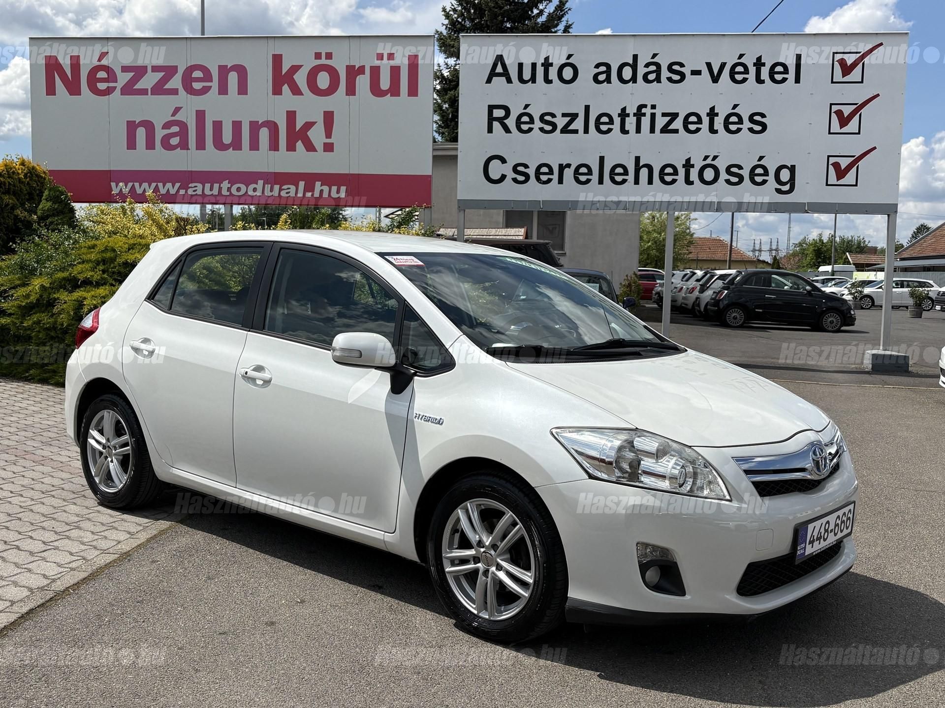 TOYOTA AURIS 2011/1 - 1
