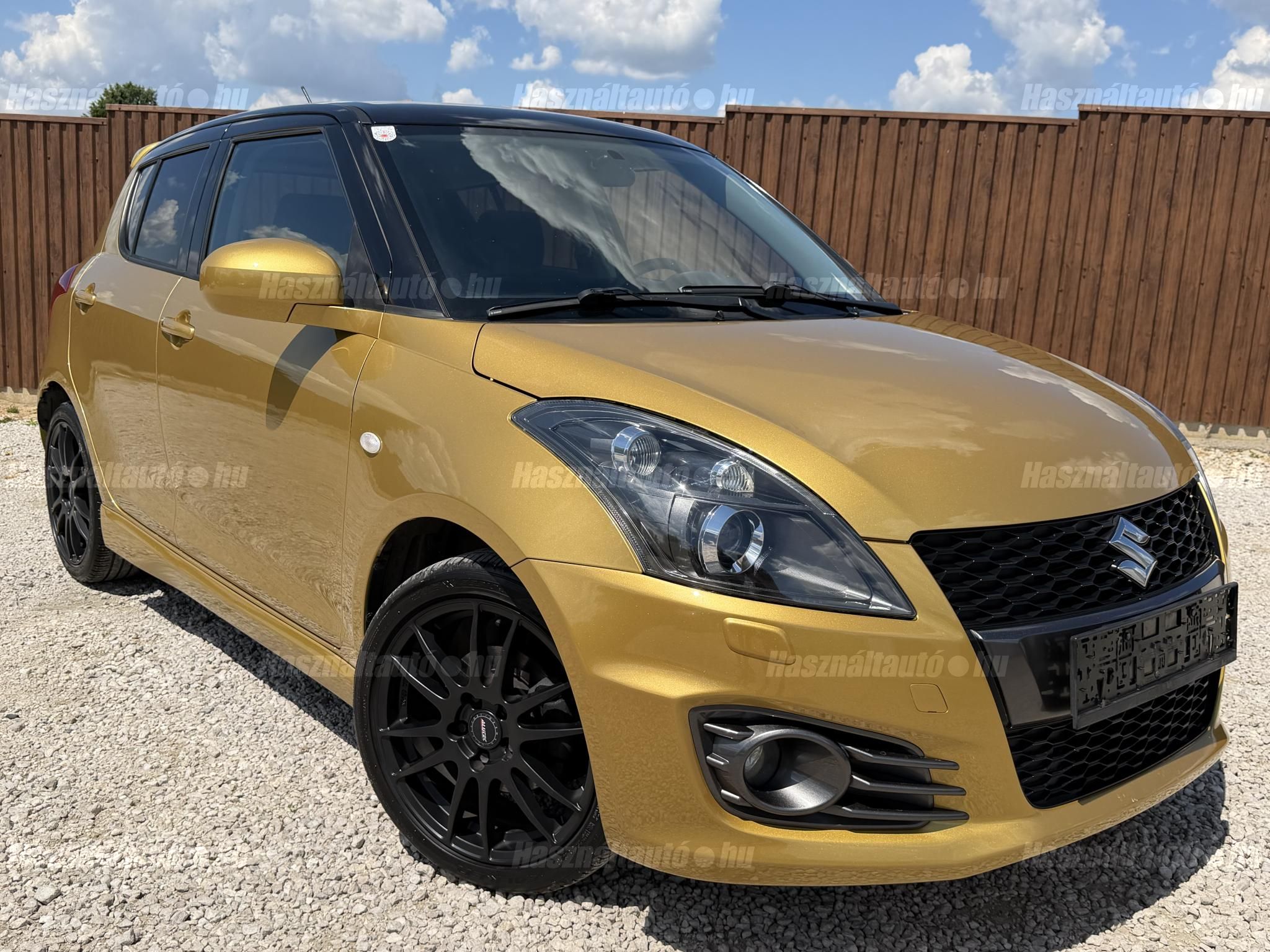 SUZUKI SWIFT 2014/10 - 1