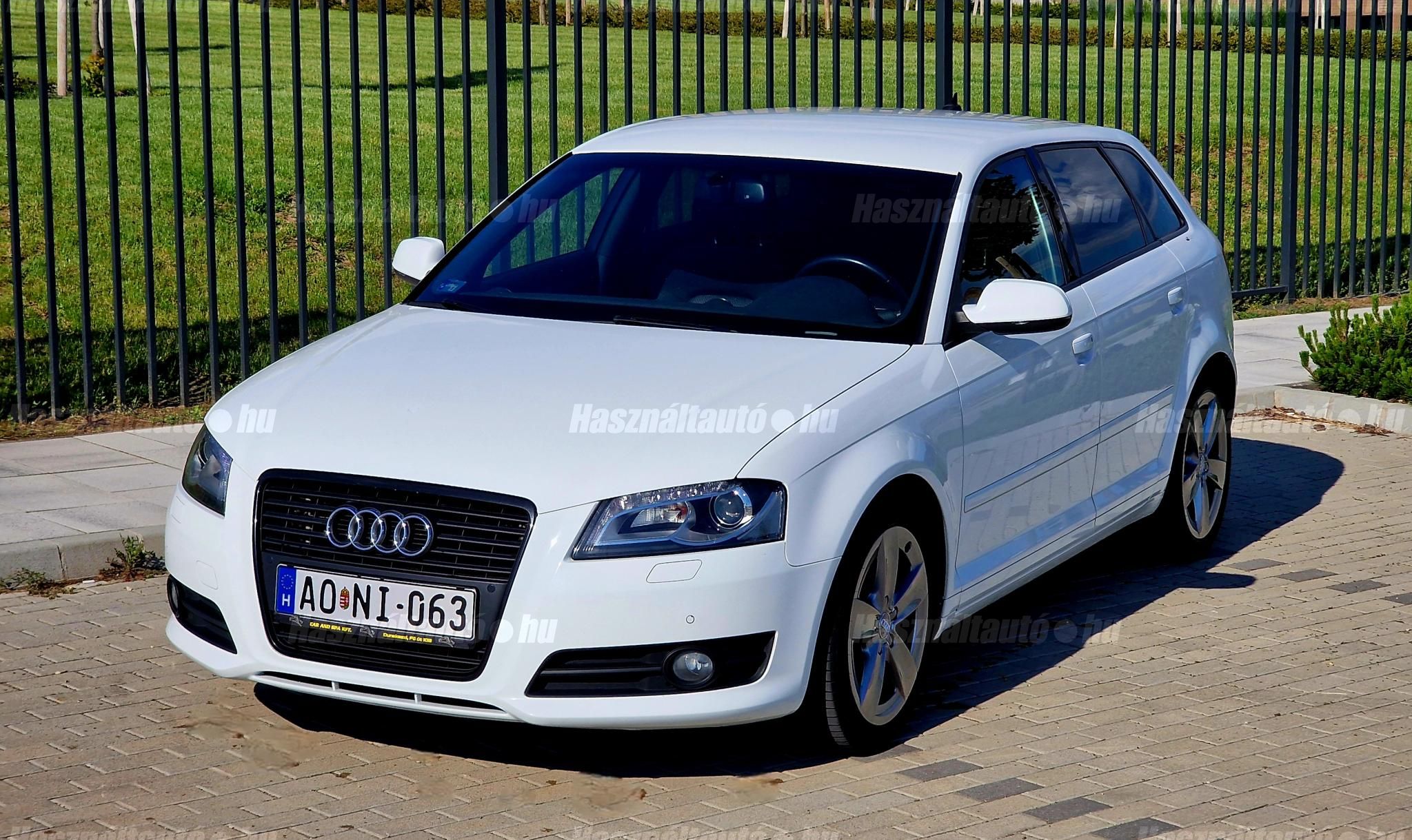 AUDI A3 2010/8 - 1