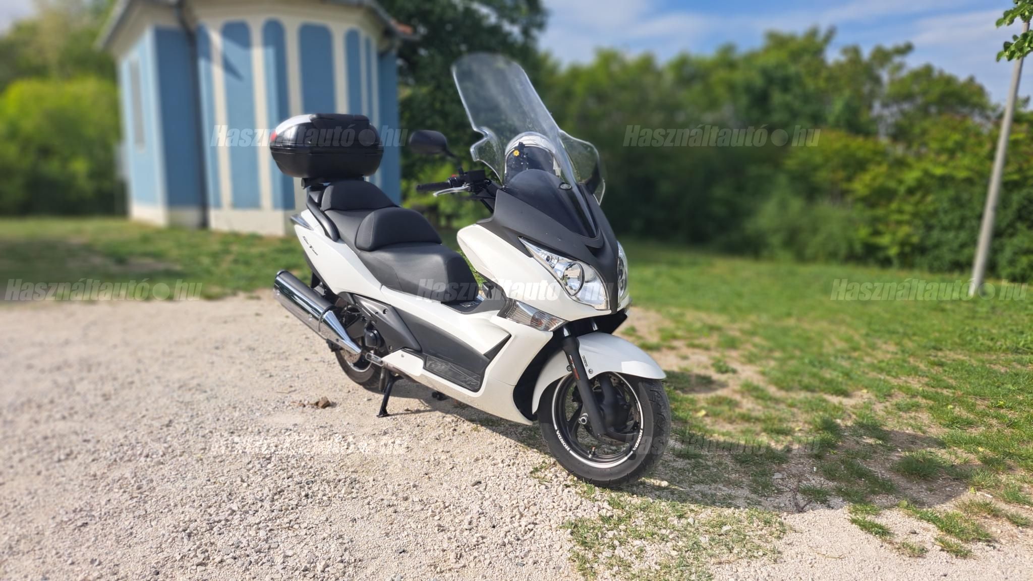 HONDA SW-T 400 2011 - 1