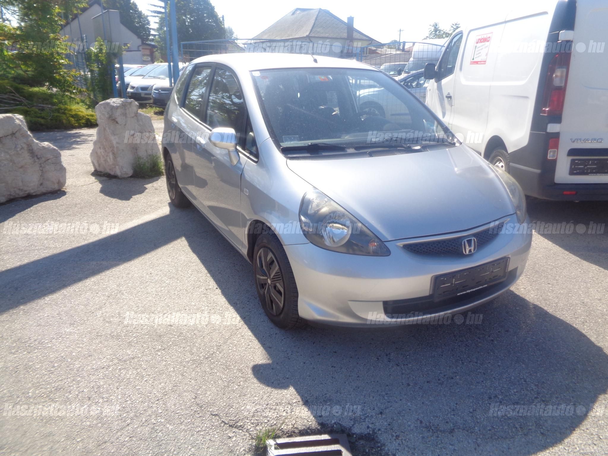 HONDA JAZZ 2008/8 - 1