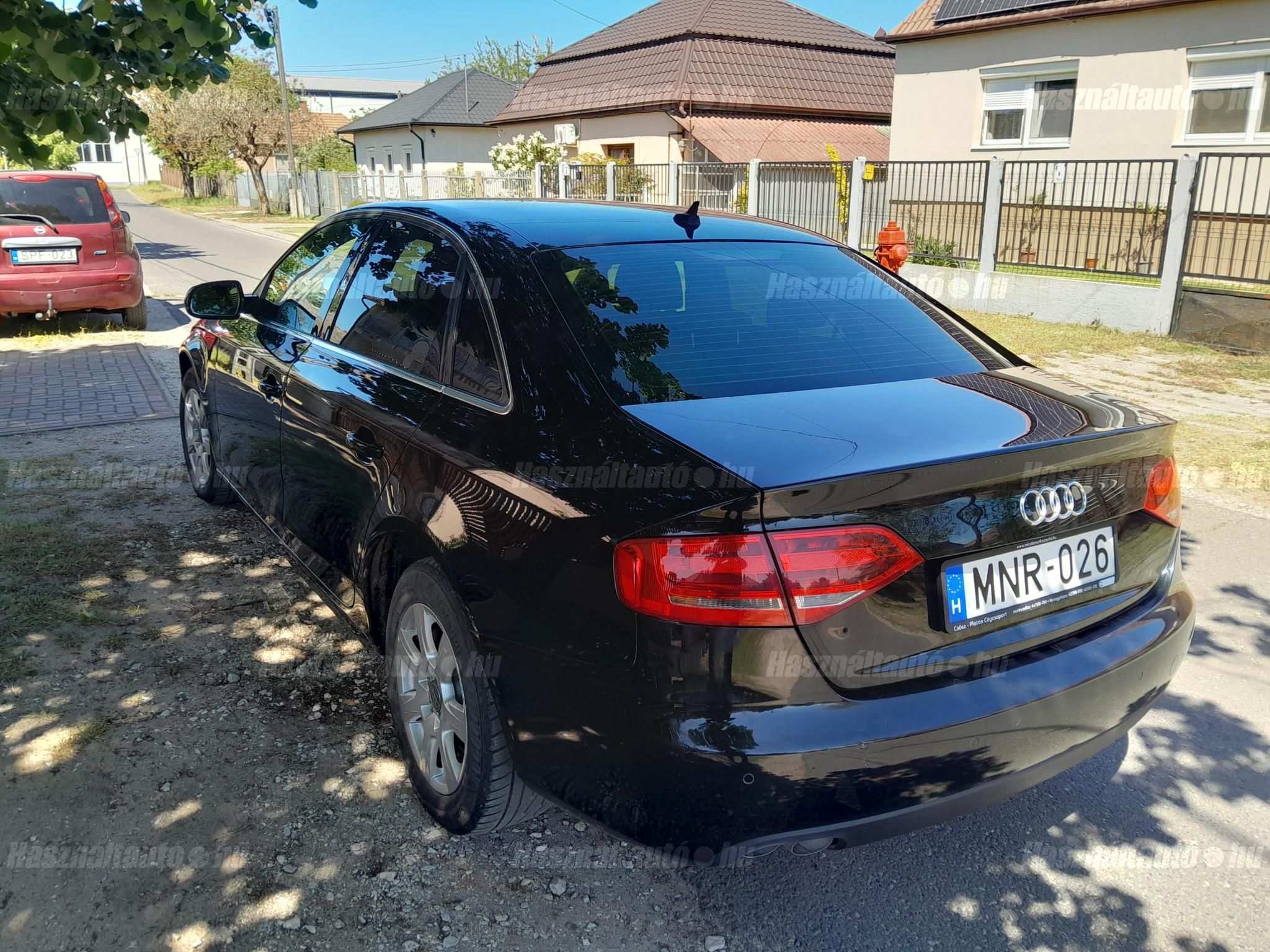 AUDI A4 2010/6 - 1