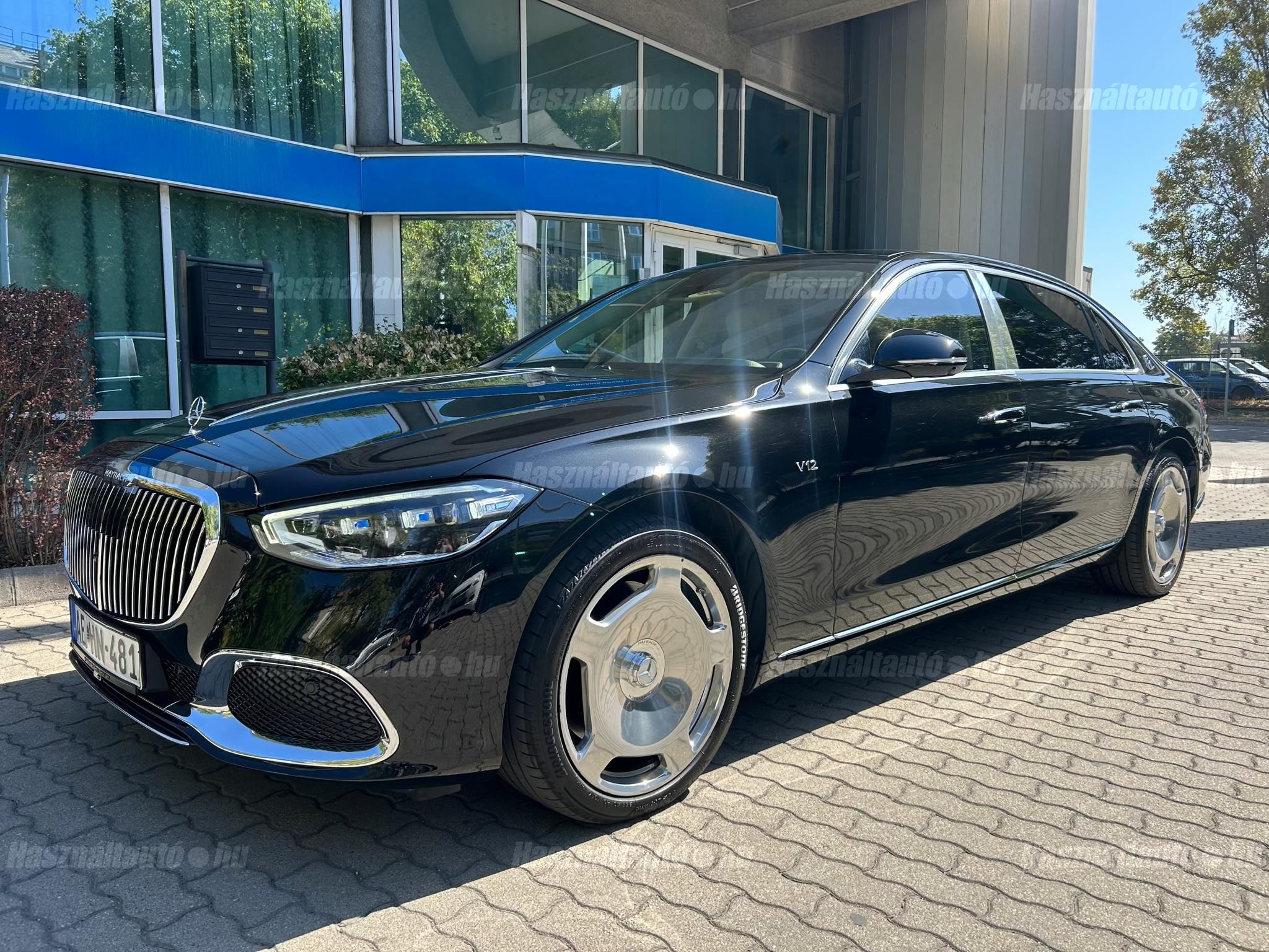 MERCEDES-MAYBACH S680 2023/7 - 1