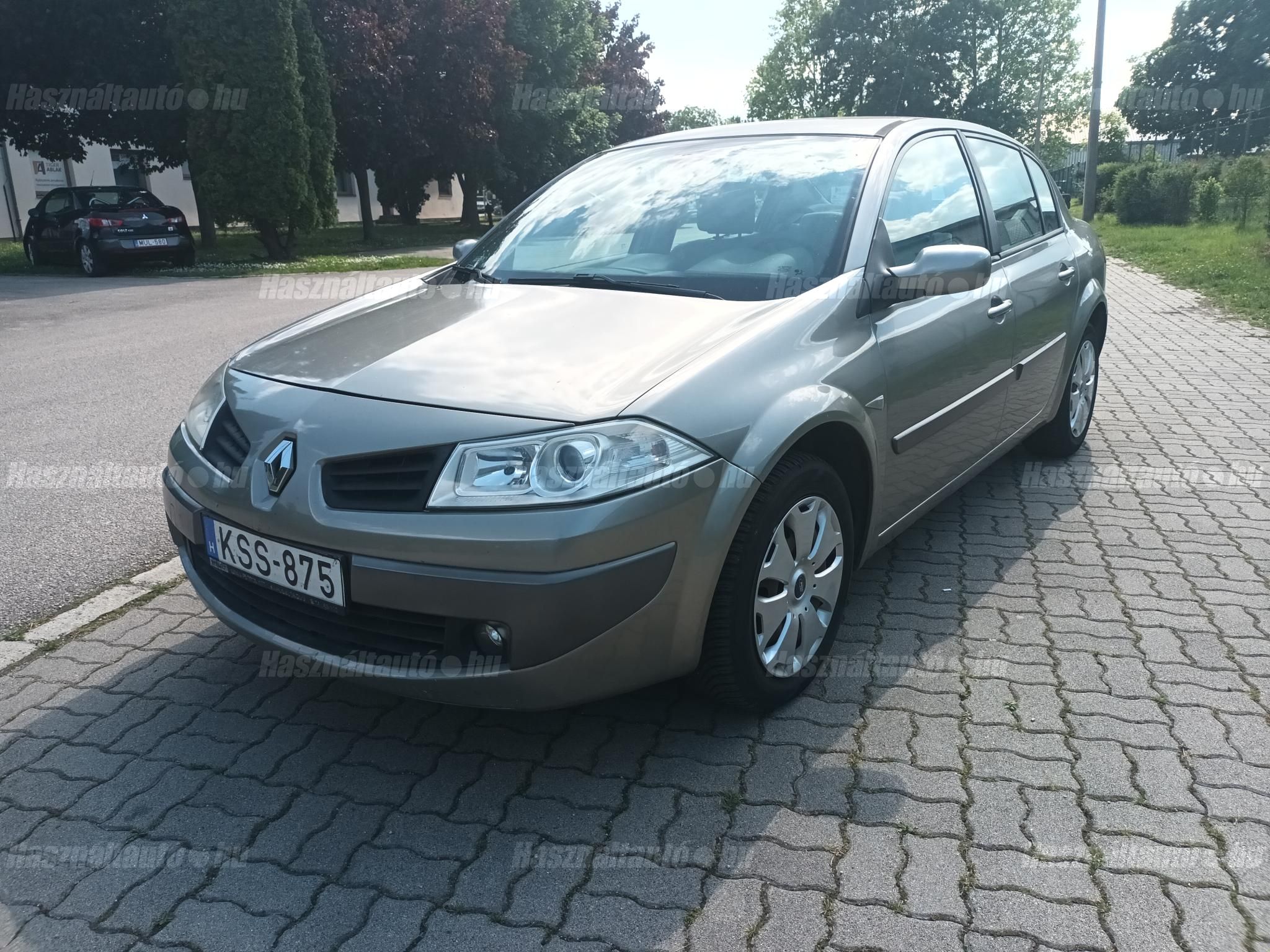 RENAULT MEGANE 2007/4 - 1