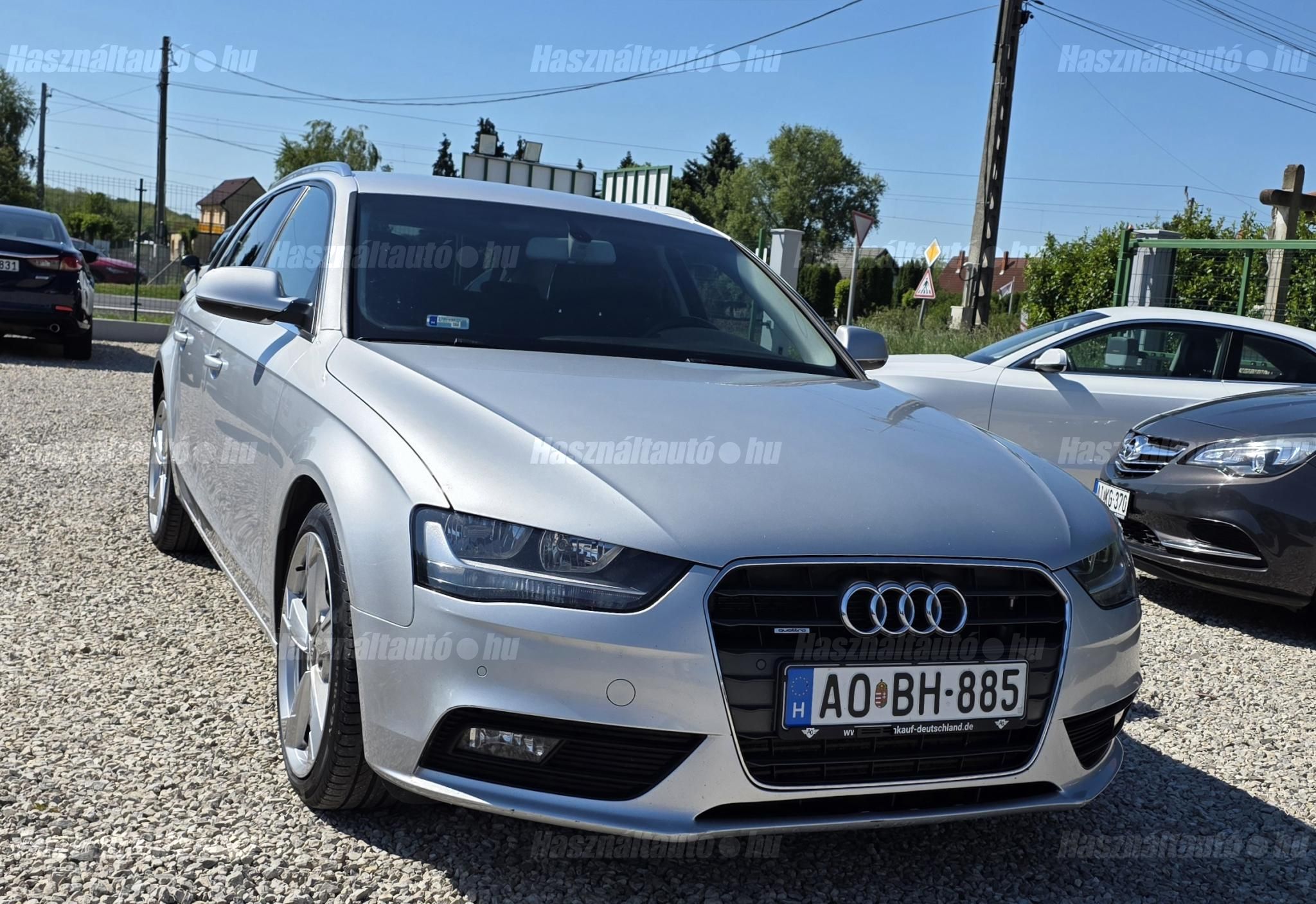 AUDI A4 2012/9 - 1