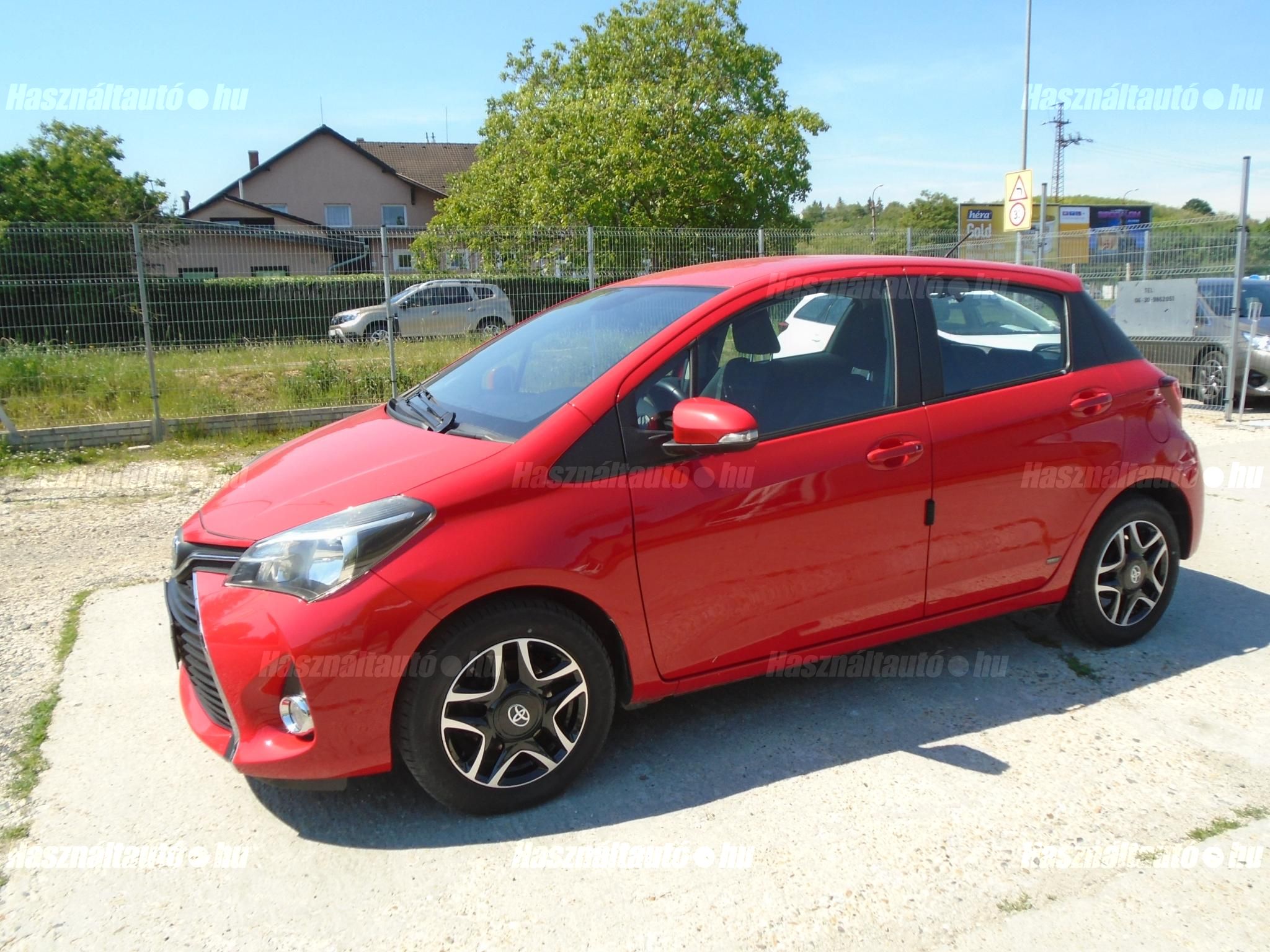 TOYOTA YARIS 2016/3 - 1