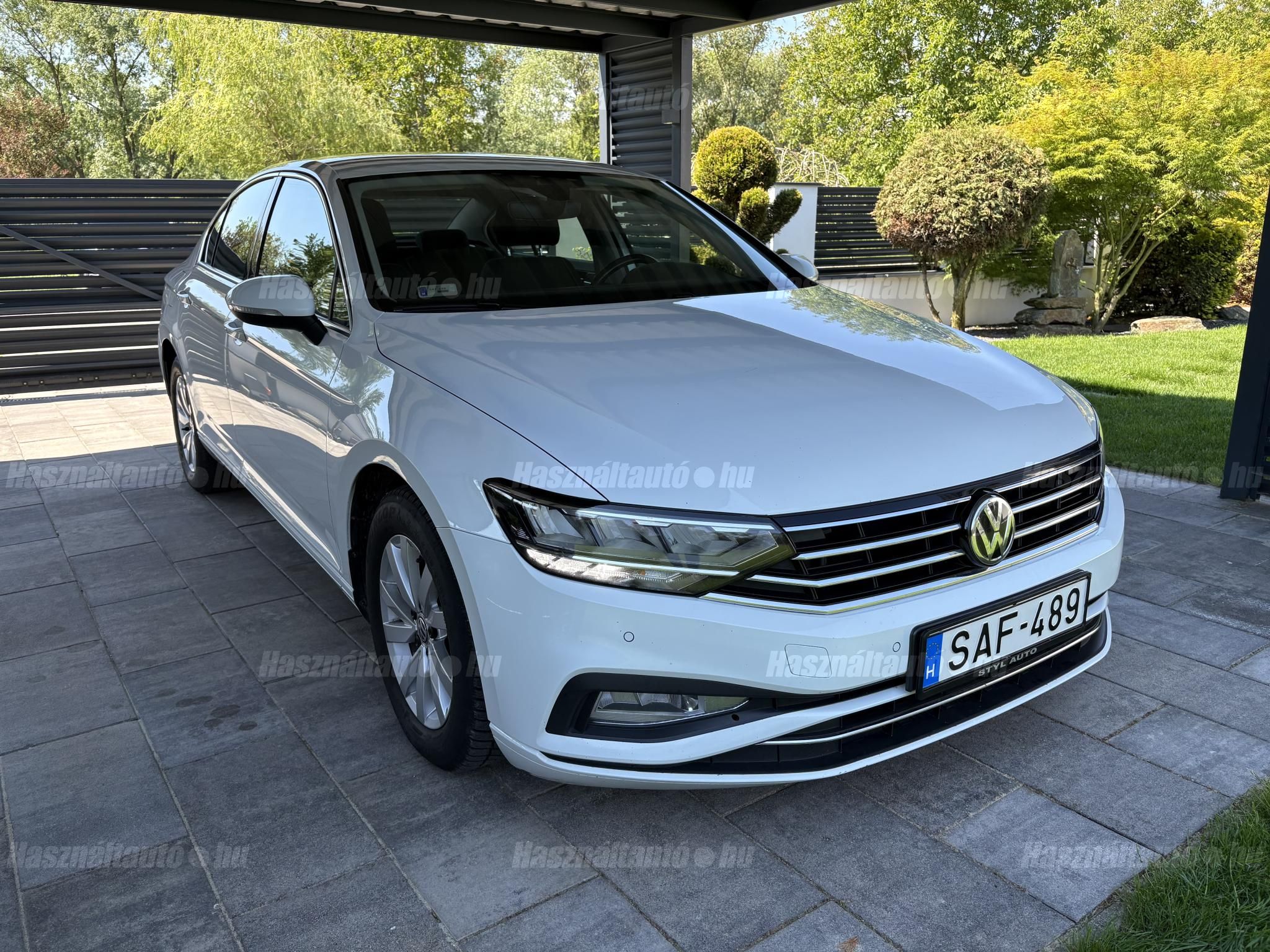 VOLKSWAGEN PASSAT 2020/2 - 1