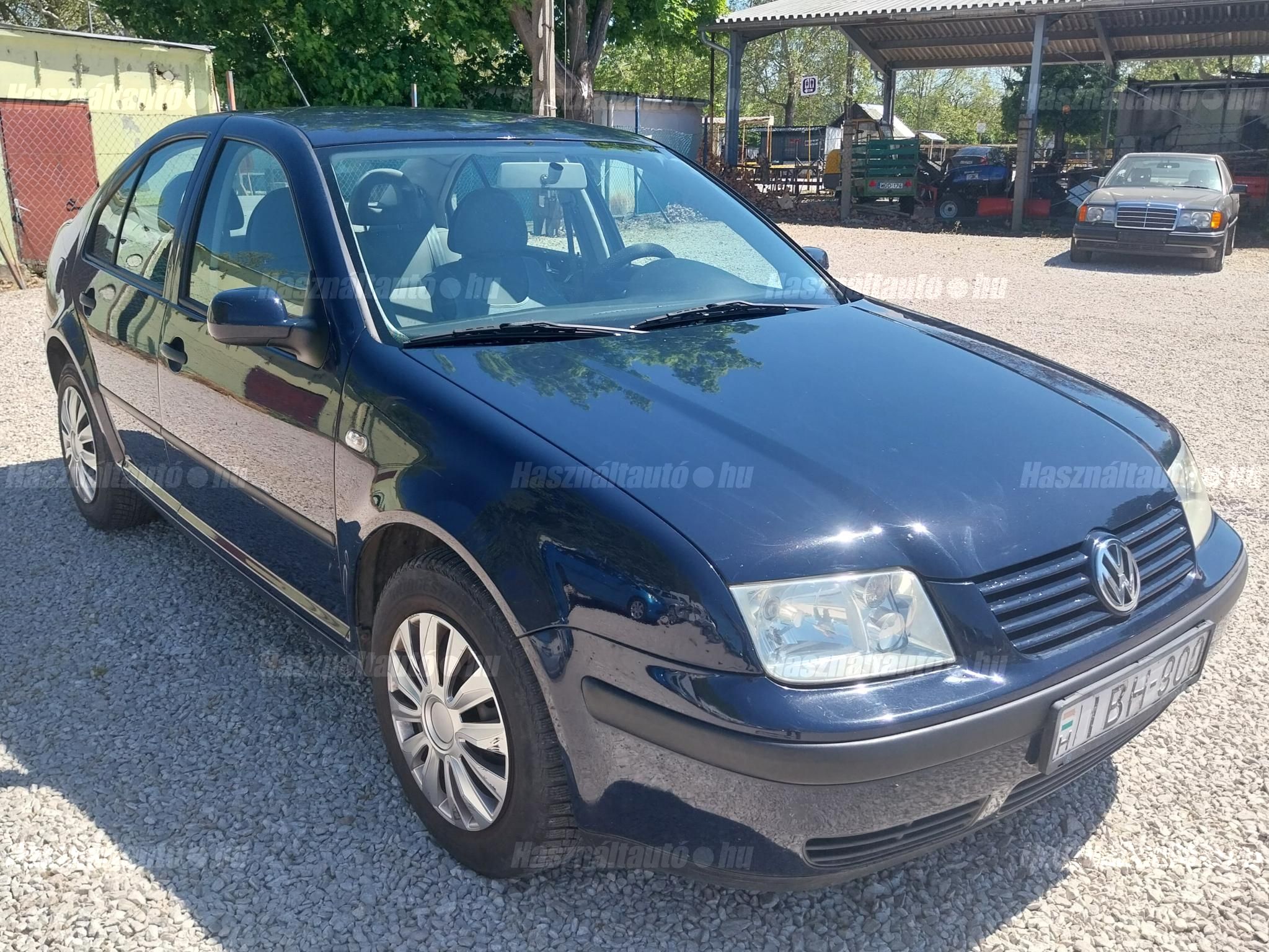 VOLKSWAGEN BORA 2002/5 - 1