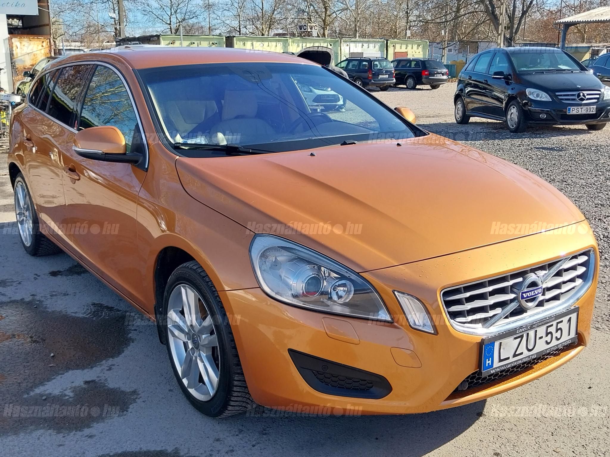 VOLVO V60 2011/12 - 1