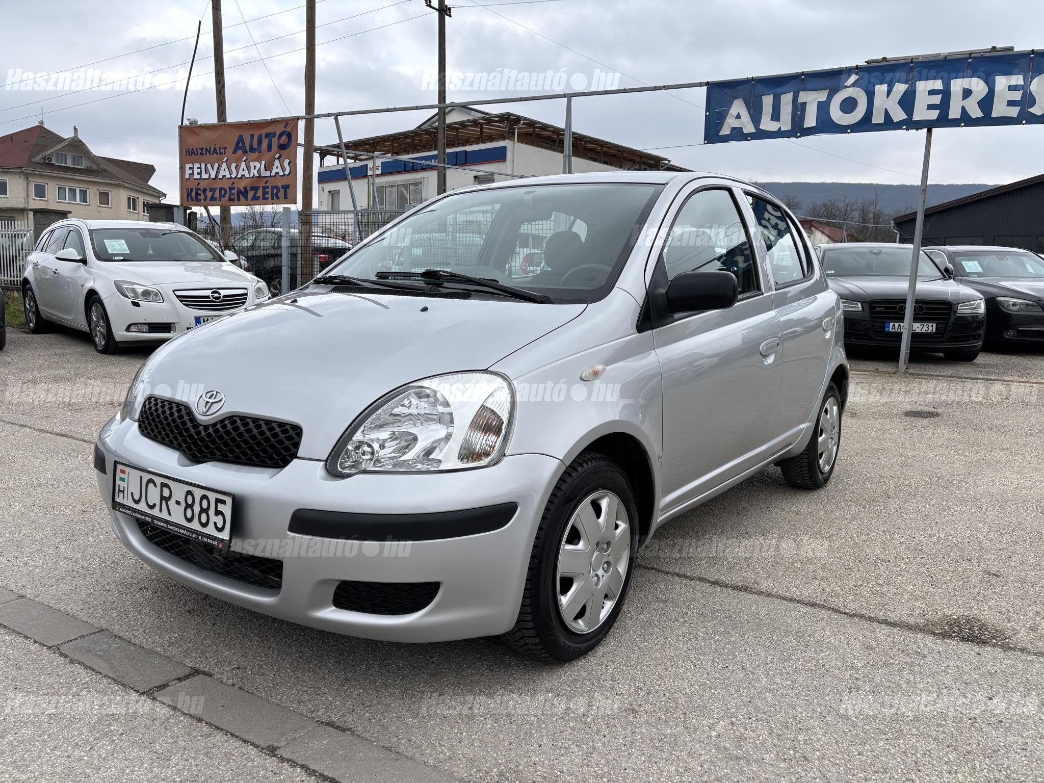 TOYOTA YARIS 2004/4 - 1