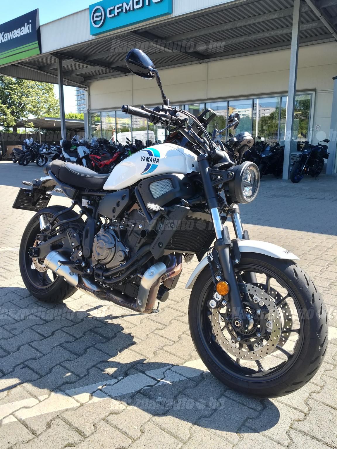 YAMAHA XSR 700 2024/9 - 1