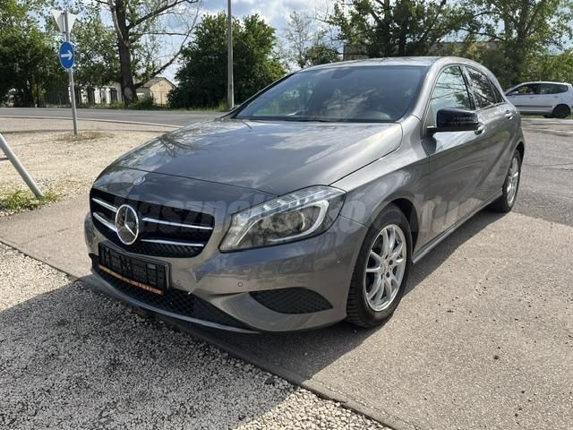 MERCEDES-BENZ A 180 2014/2 - 1