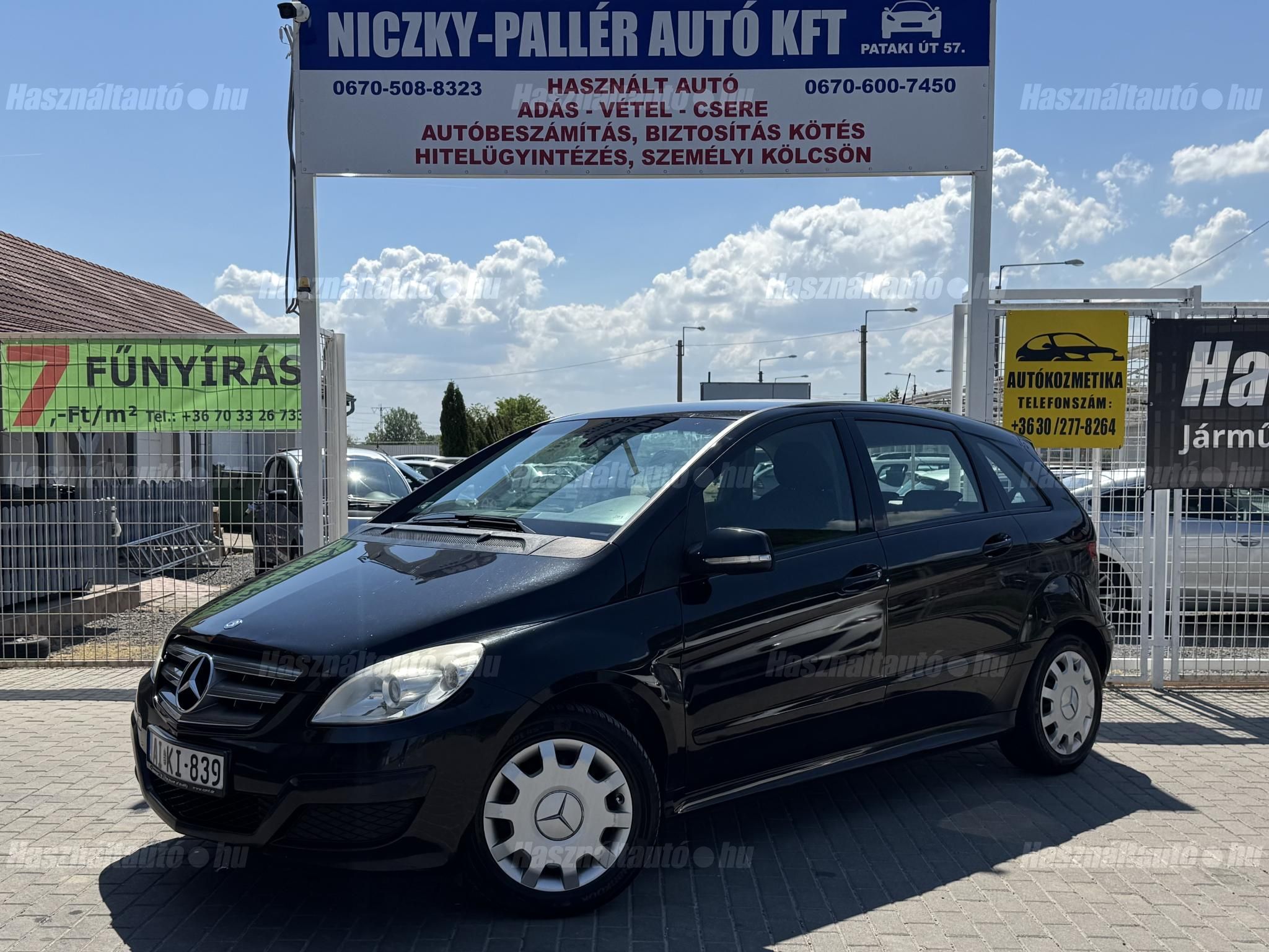 MERCEDES-BENZ B 180 2011/8 - 1
