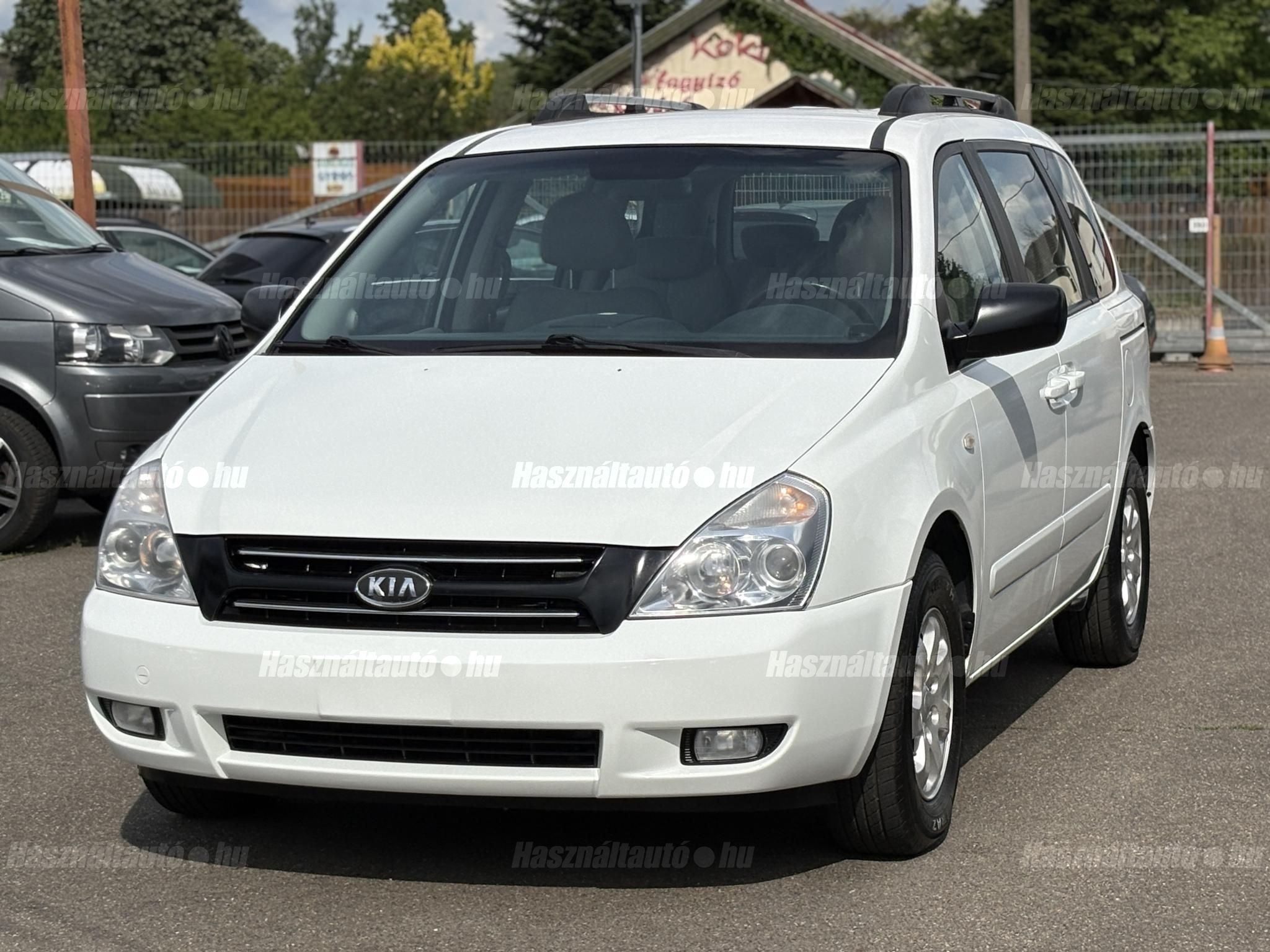 KIA CARNIVAL 2009 - 1