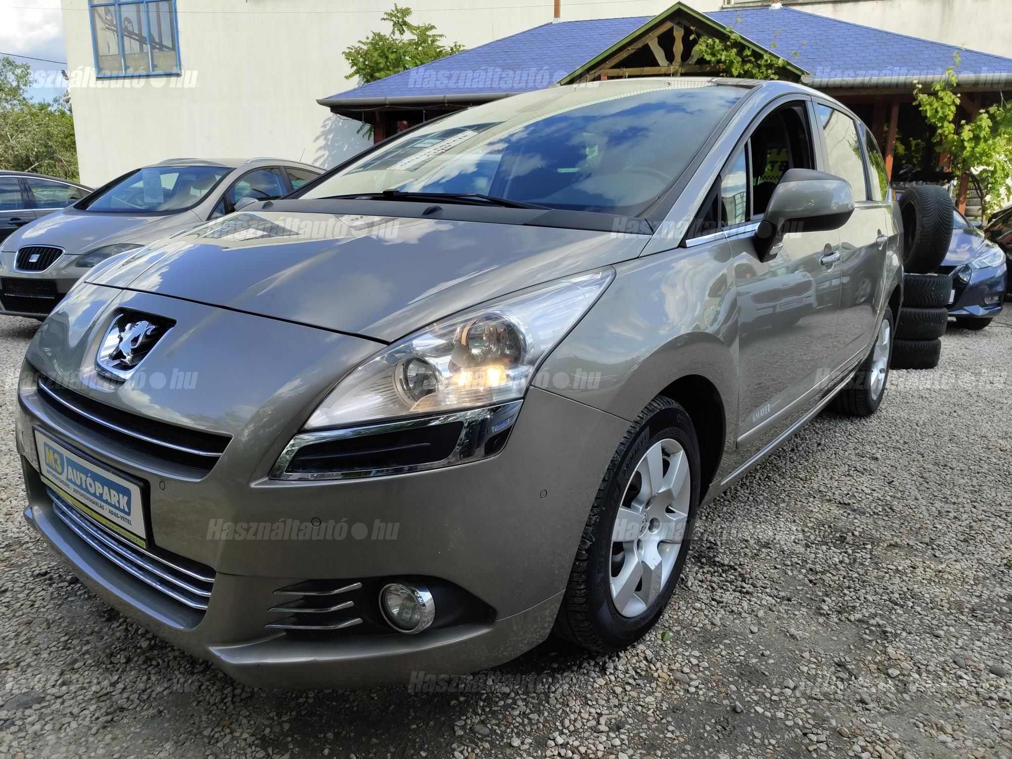 PEUGEOT 5008 2012/6 - 1