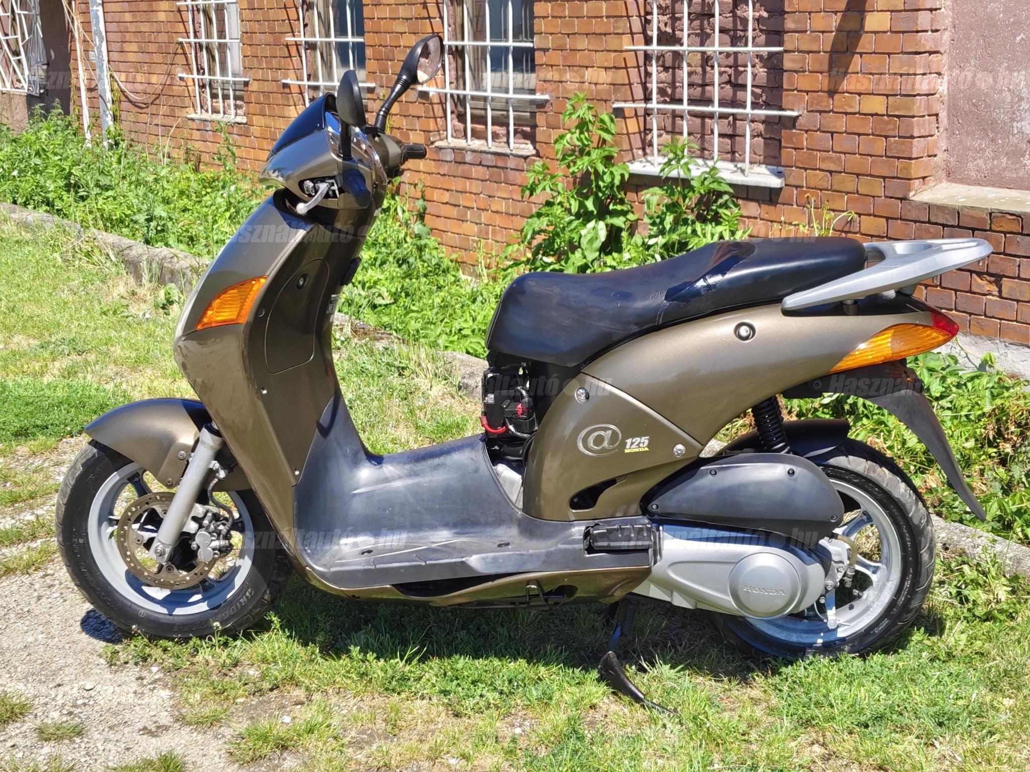 HONDA NES 125 2006 - 1