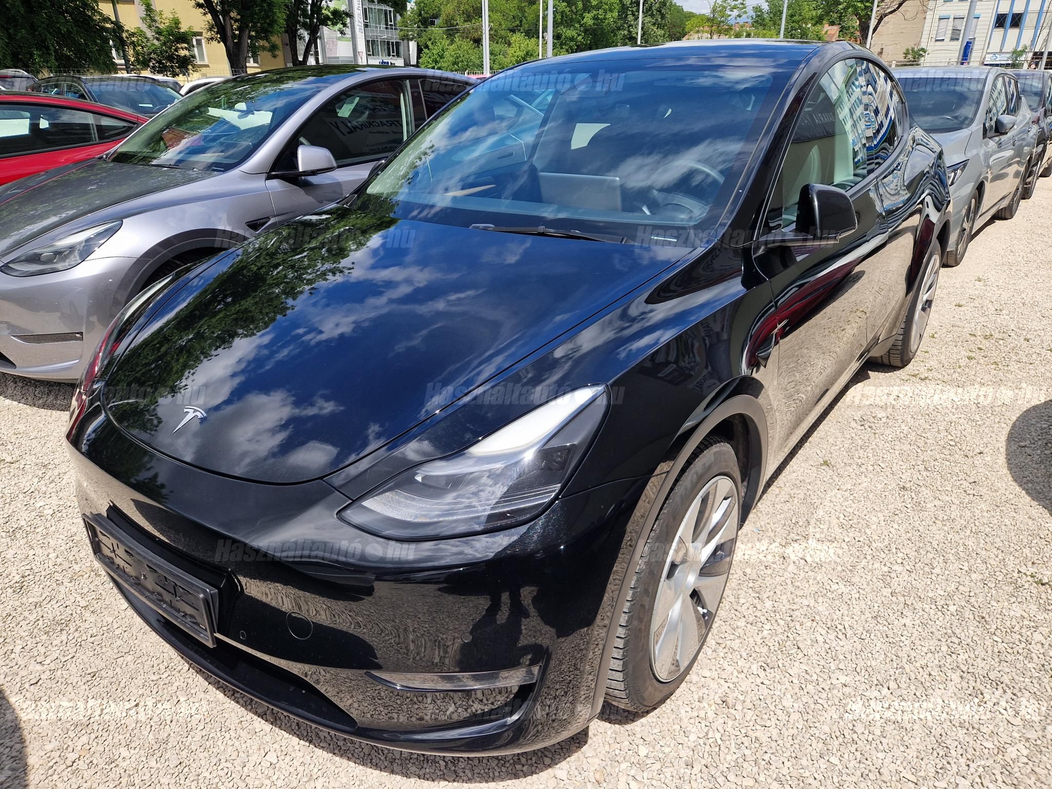 TESLA MODEL Y 2022/3 - 1