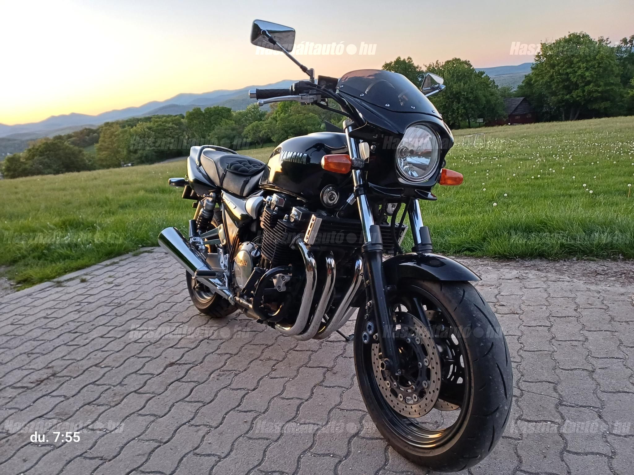 YAMAHA XJR 1300 2000/6 - 1