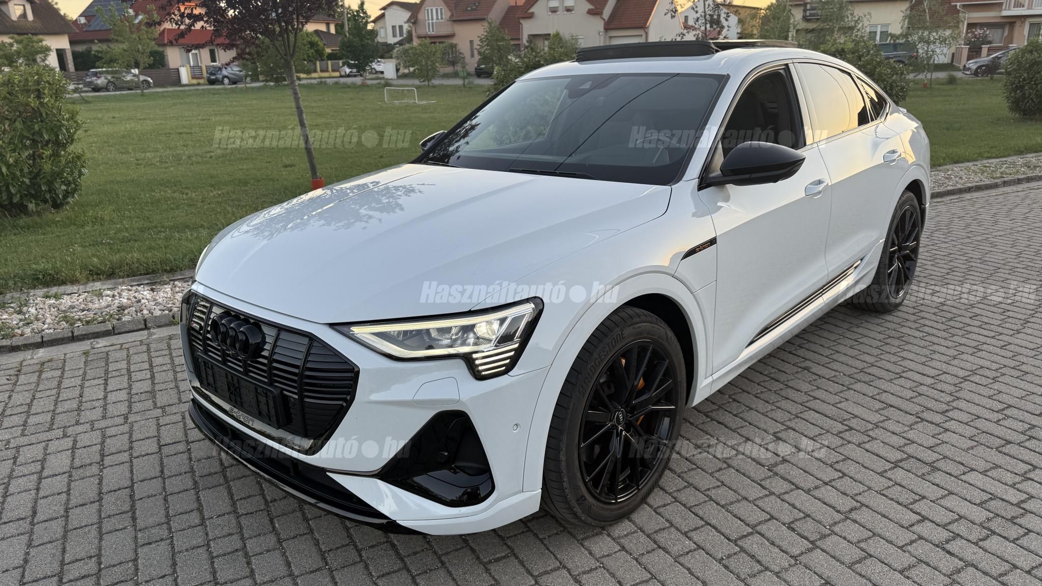 AUDI E-TRON 2022/12 - 1
