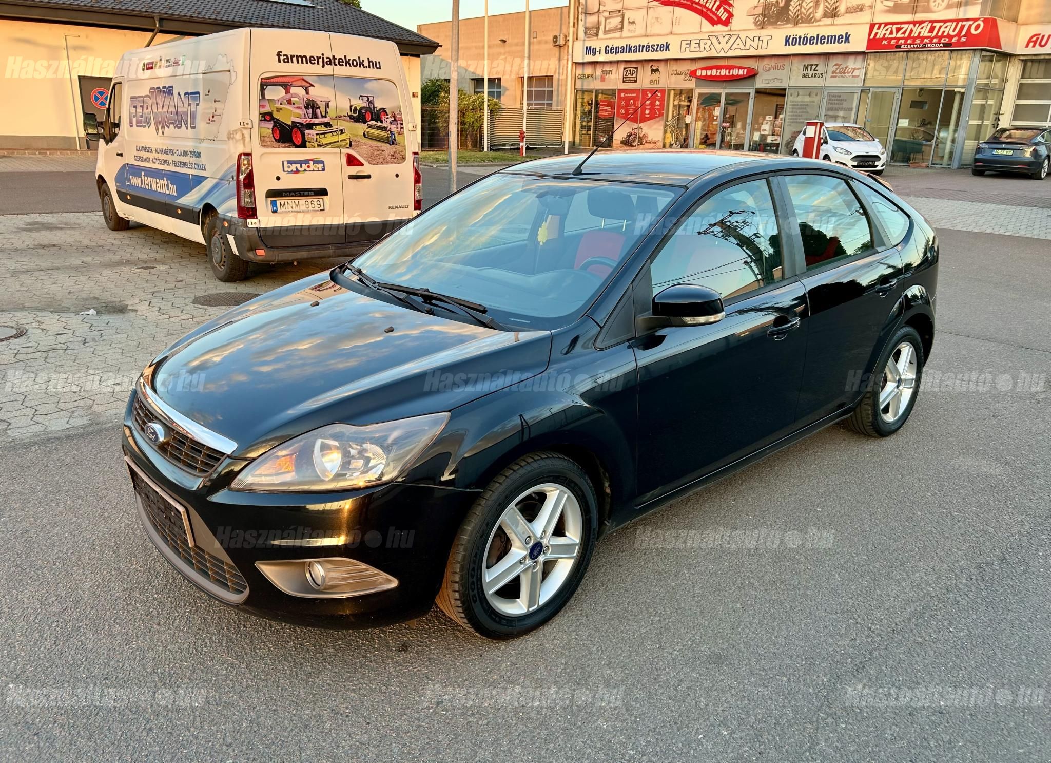 FORD FOCUS 2009/8 - 1