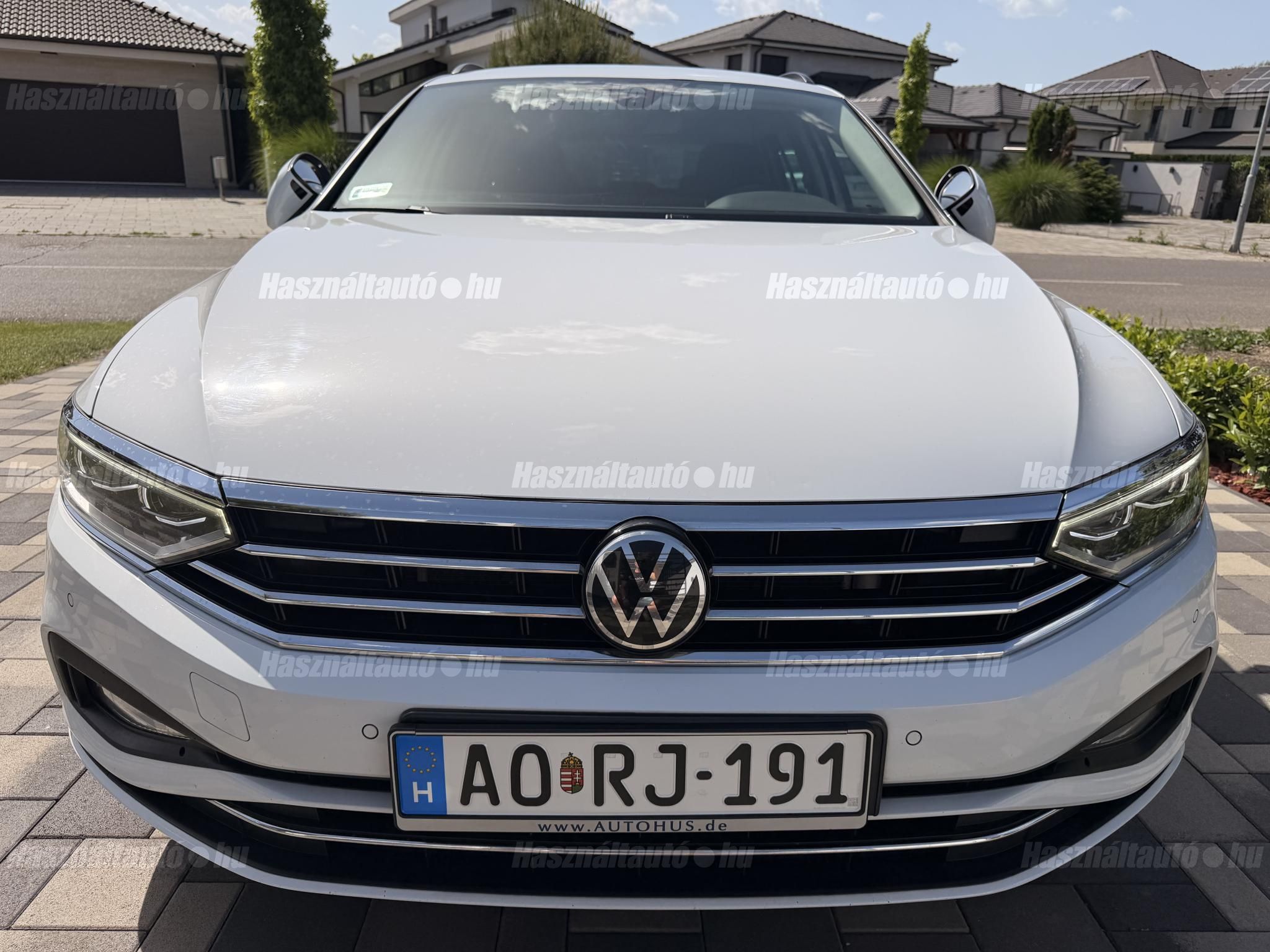 VOLKSWAGEN PASSAT 2022/12 - 1