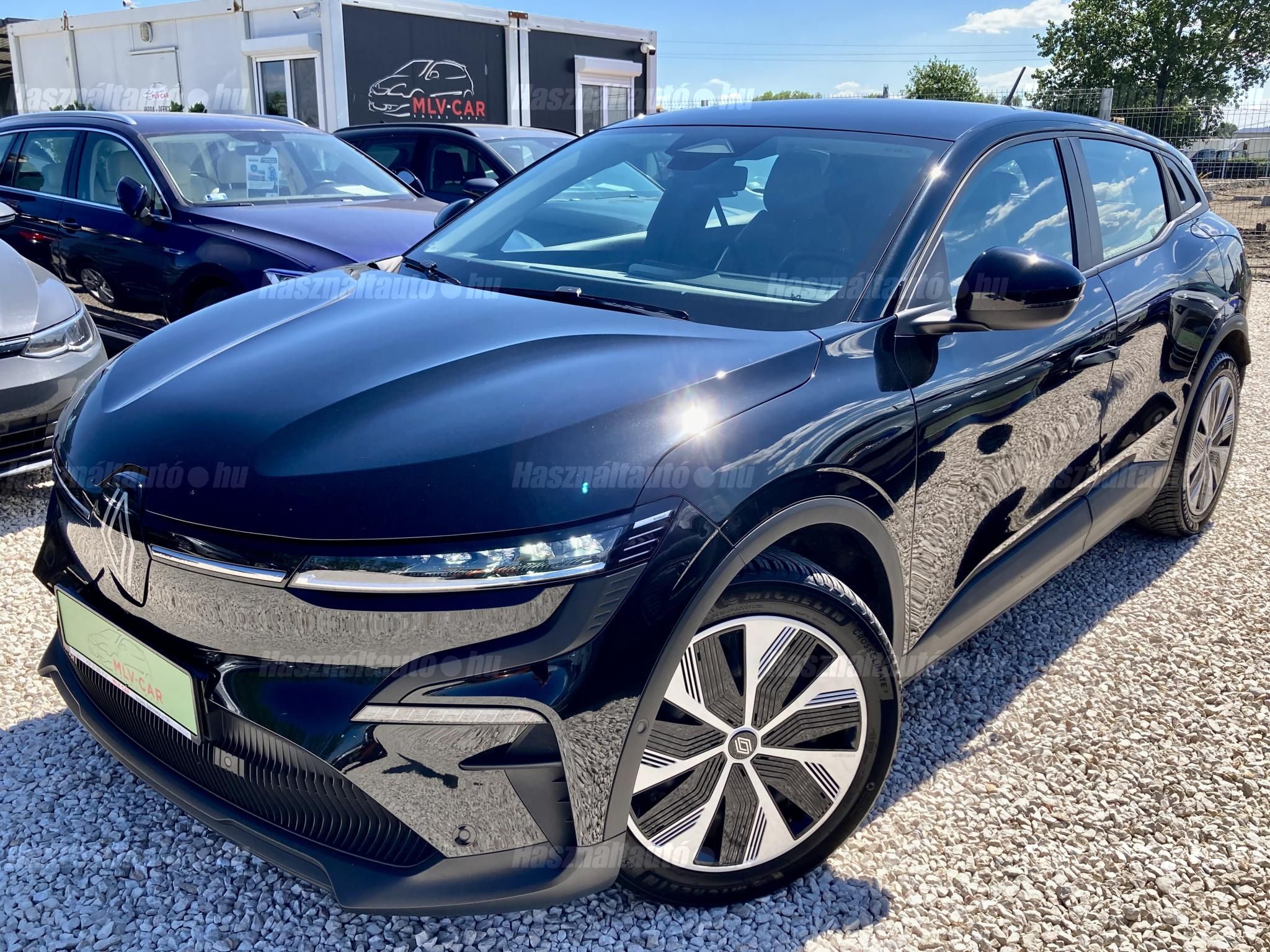 RENAULT MEGANE 2023/2 - 1