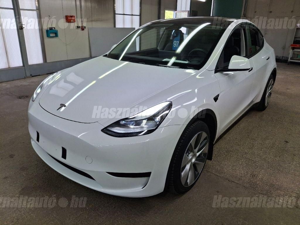 TESLA MODEL Y 2023/5 - 1