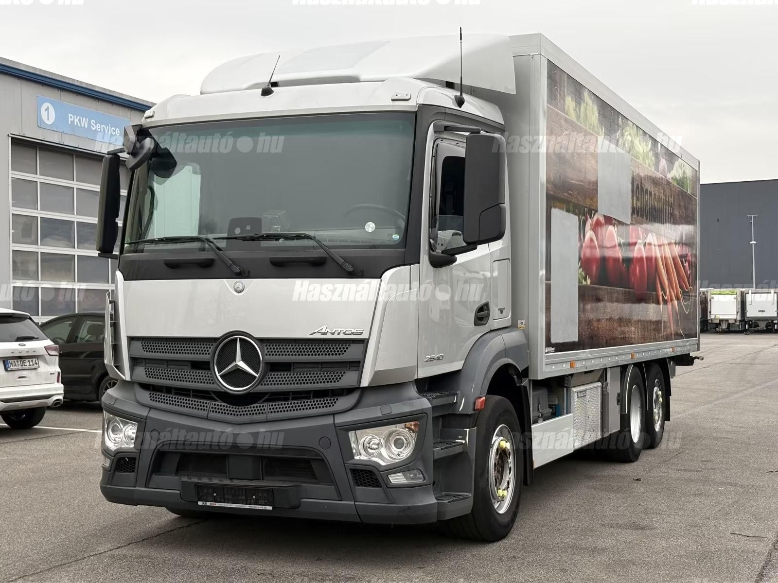 MERCEDES-BENZ 2017/12 - 1