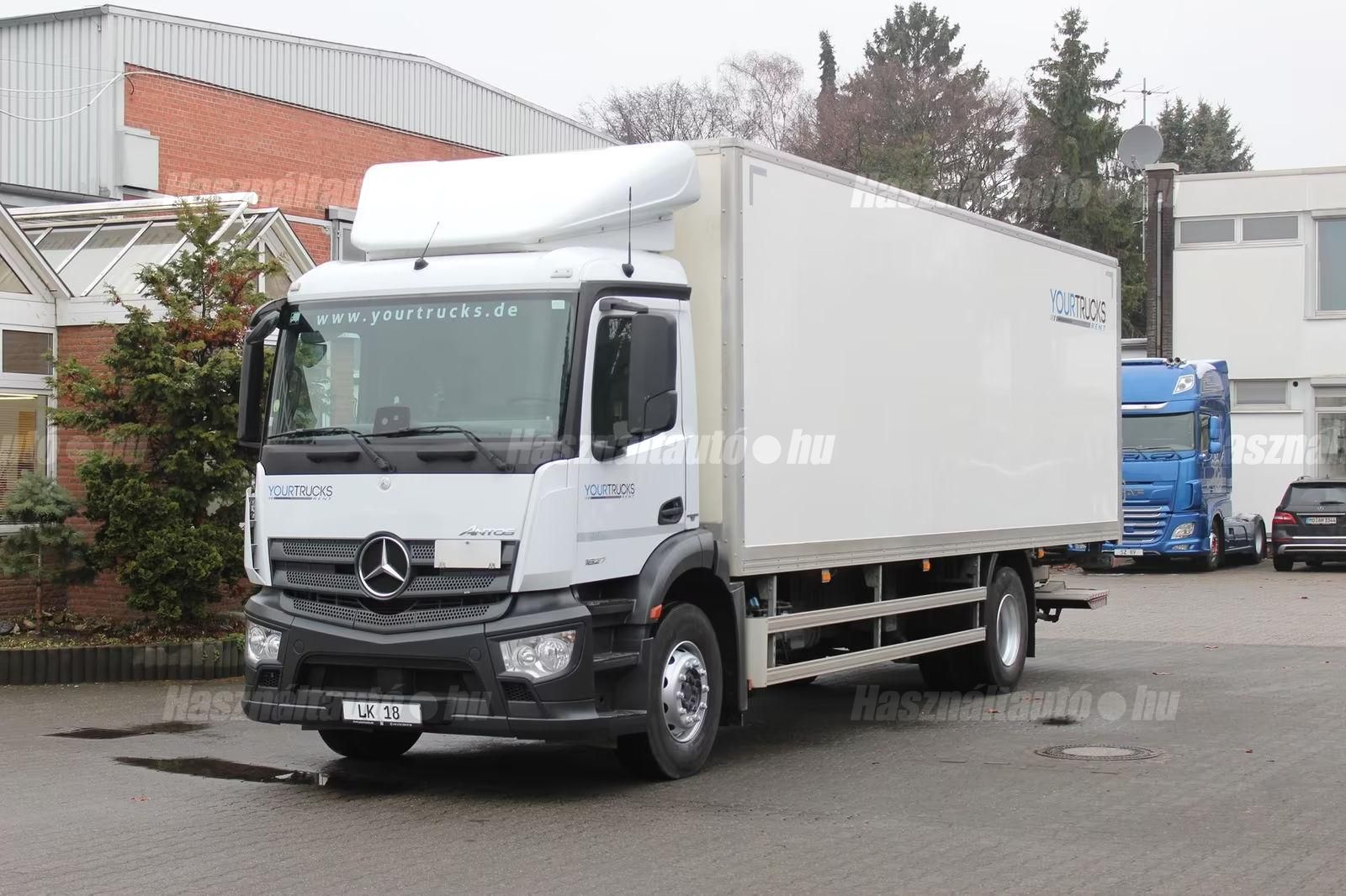 MERCEDES-BENZ 2018/6 - 1